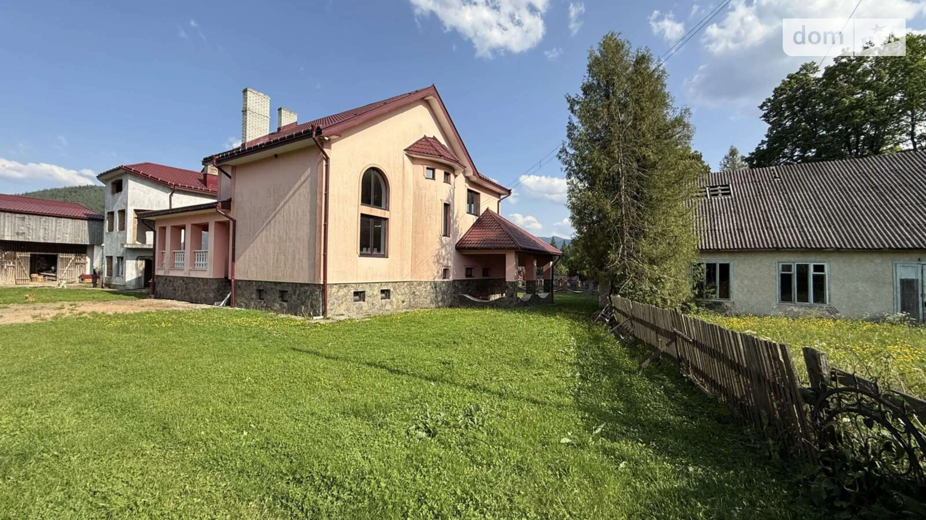 Продается дом на 2 этажа 303 кв. м с гаражом, цена: 130000 $ - фото 3