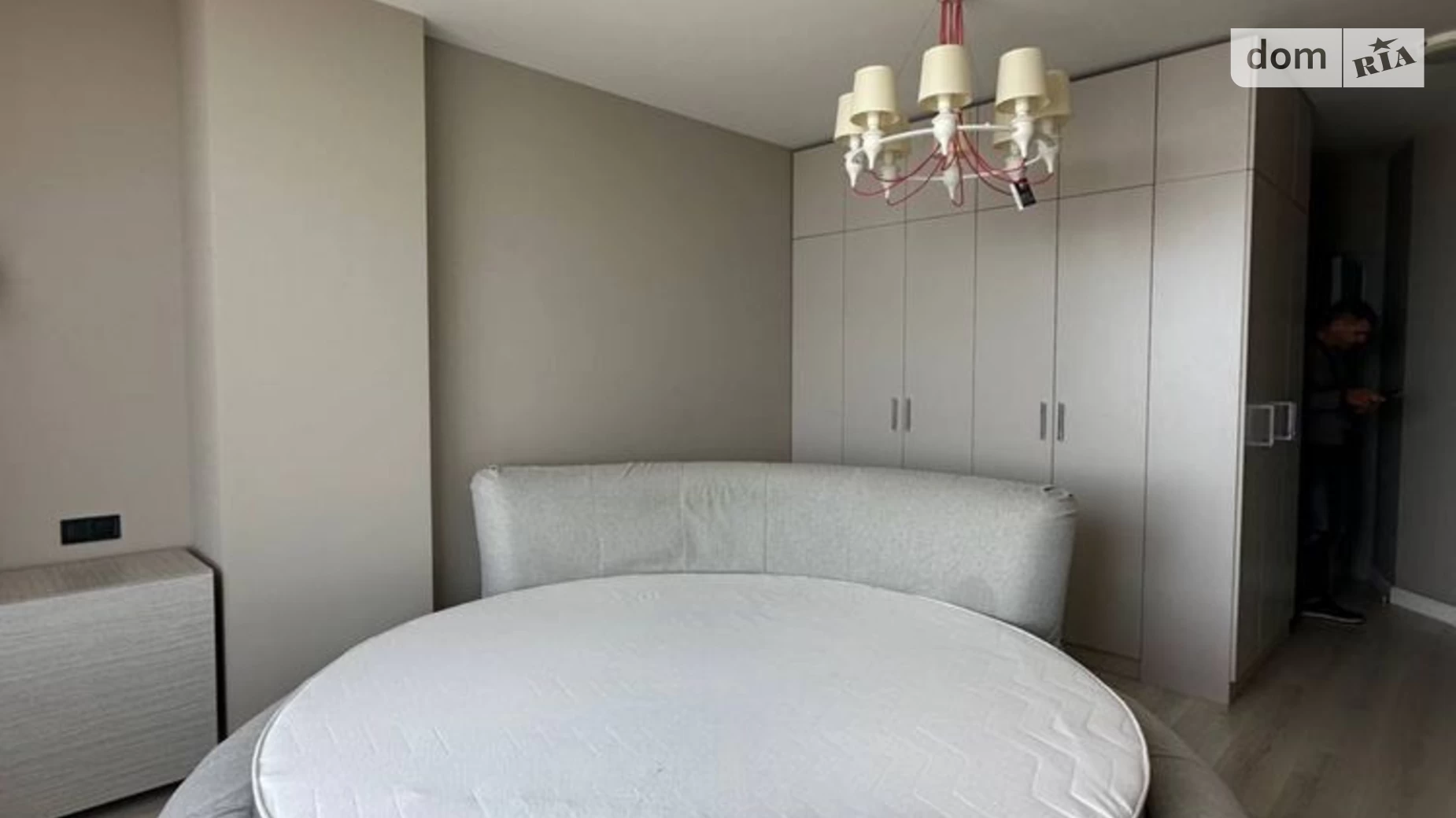 Сдается в аренду 3-комнатная квартира 106 кв. м в Днепре, ул. Королевы Елизаветы II(Глинки), 2 - фото 4