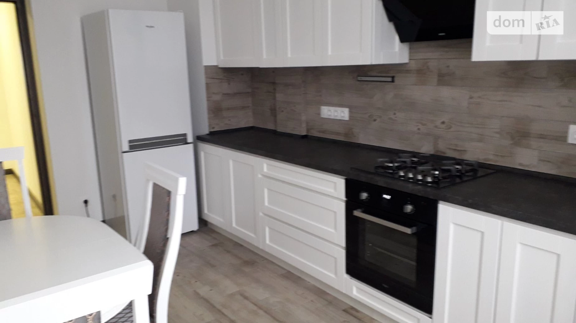 Продається 1-кімнатна квартира 53.8 кв. м у Львові, вул. Хлібна, 4А - фото 4