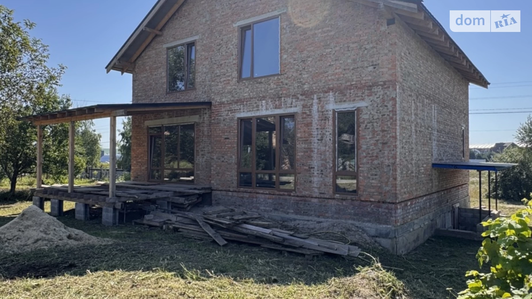 Продается дом на 2 этажа 220 кв. м с баней/сауной, цена: 160000 $ - фото 2