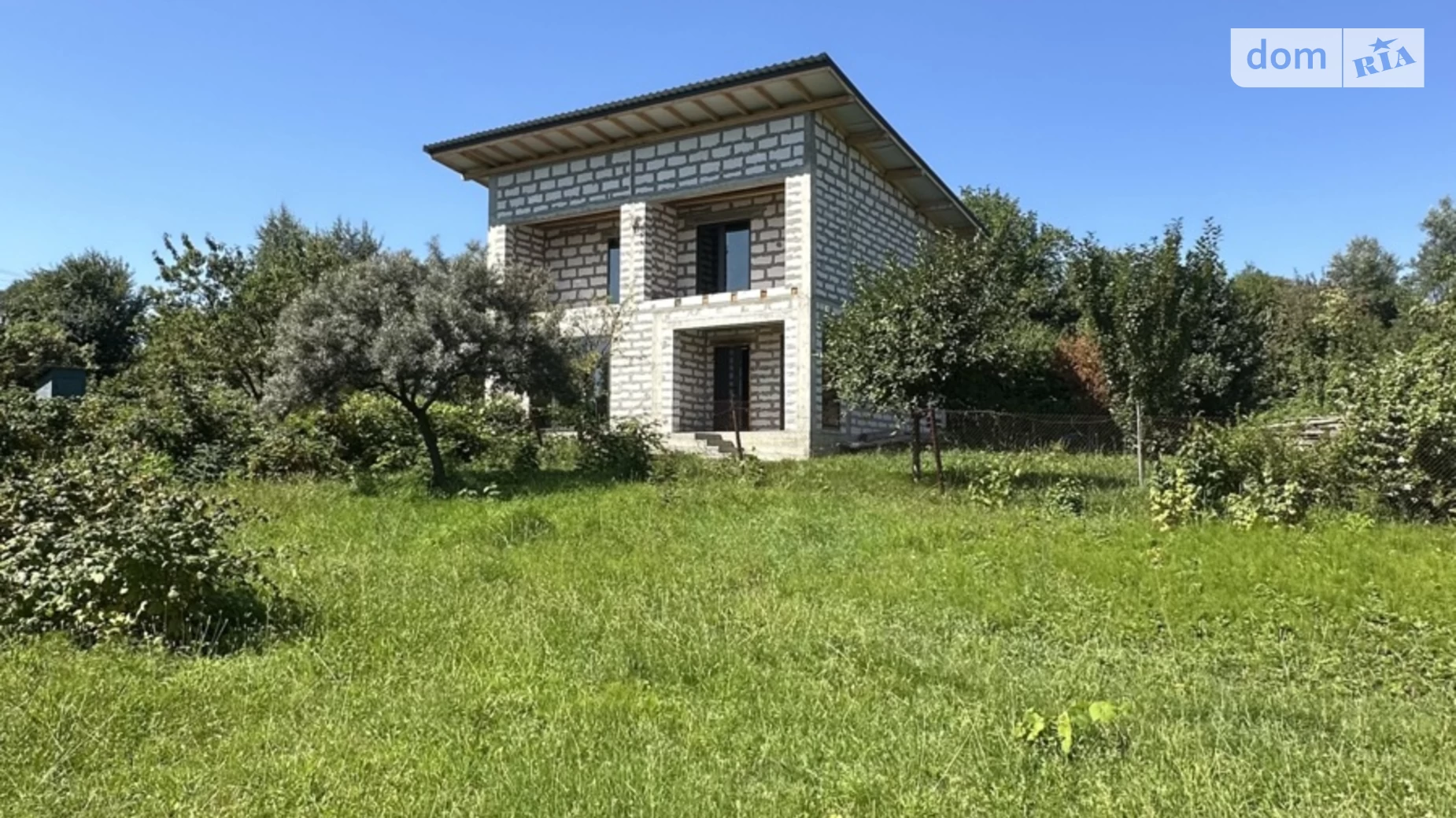 Продается дом на 2 этажа 150 кв. м с гаражом, цена: 98000 $ - фото 2