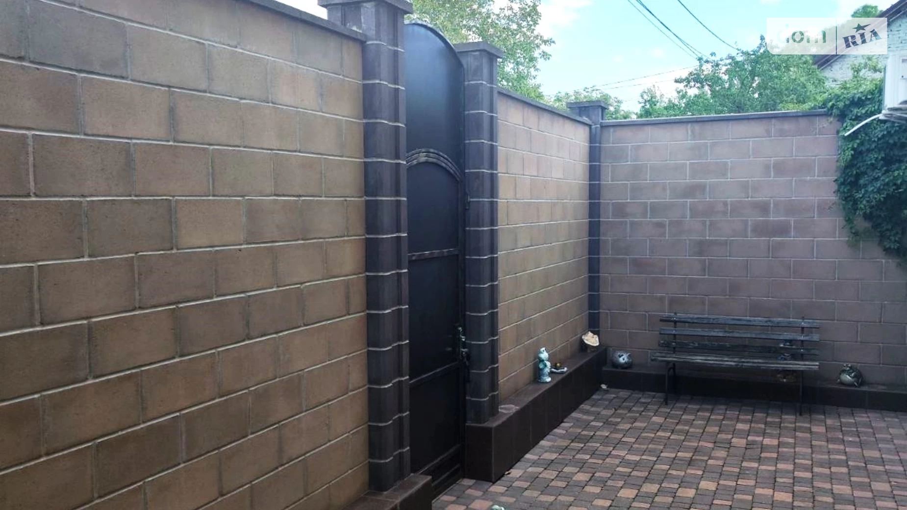 Продается дом на 2 этажа 208.8 кв. м с верандой, цена: 185000 $ - фото 2