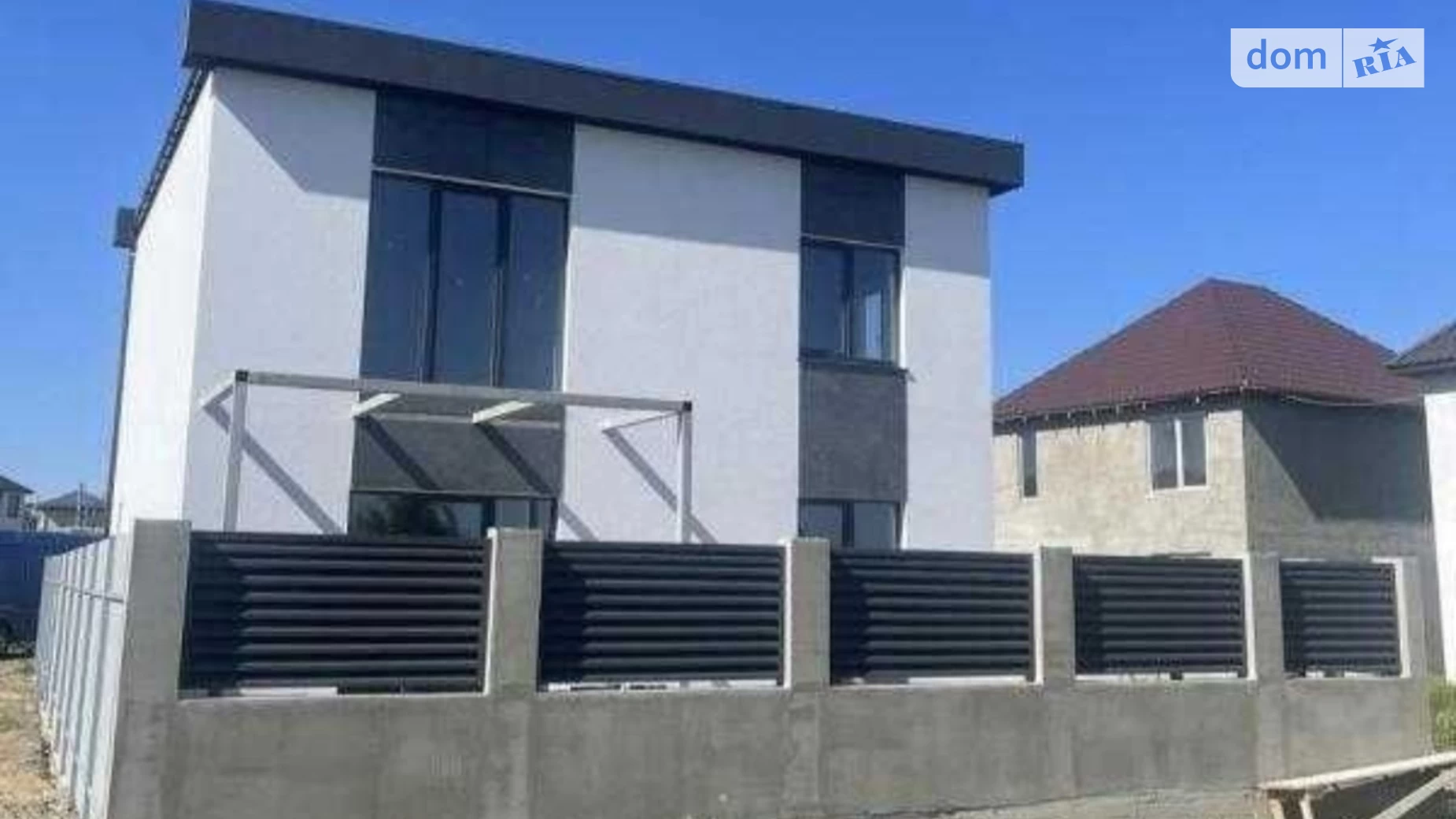 Продается дом на 2 этажа 138 кв. м с гаражом, цена: 67000 $ - фото 3