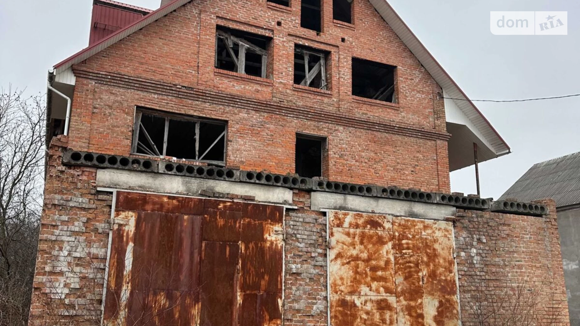 Продается дом на 3 этажа 1000 кв. м с камином, цена: 54000 $ - фото 2
