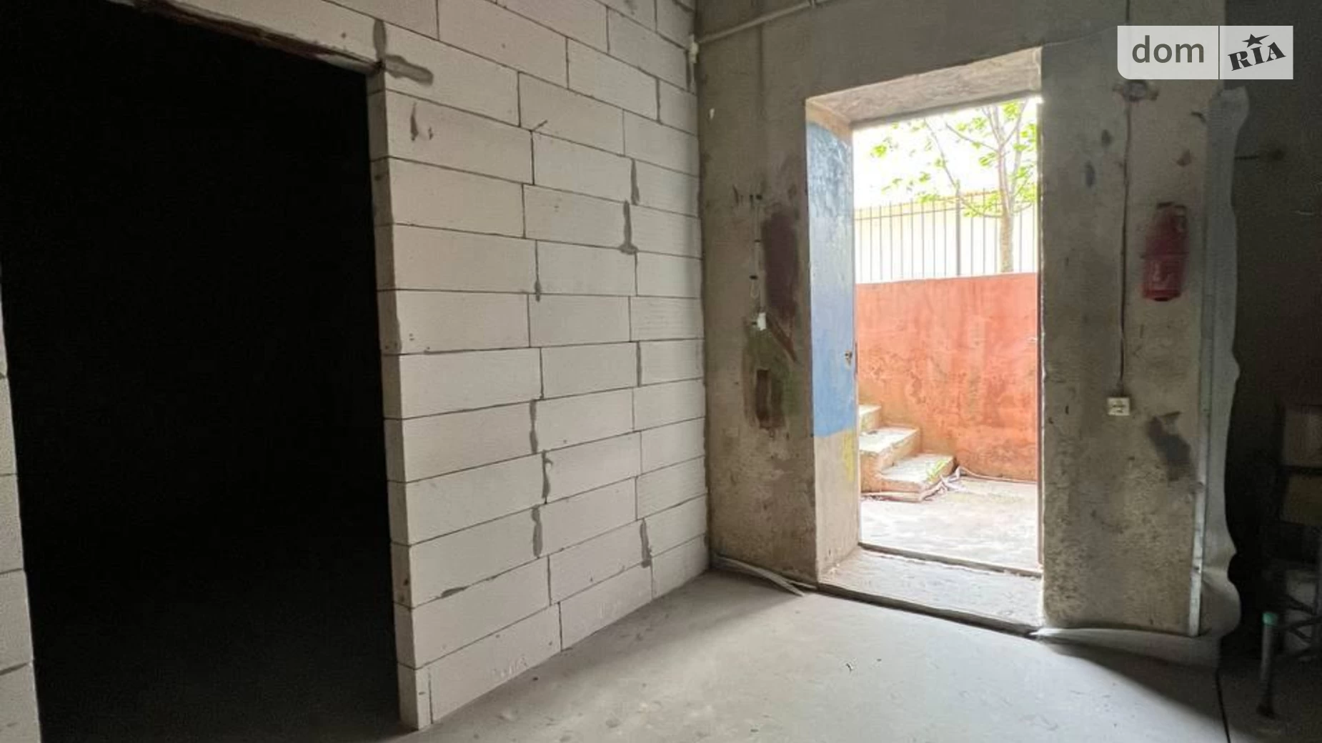 Продается офис 83.6 кв. м в бизнес-центре, цена: 43000 $ - фото 5