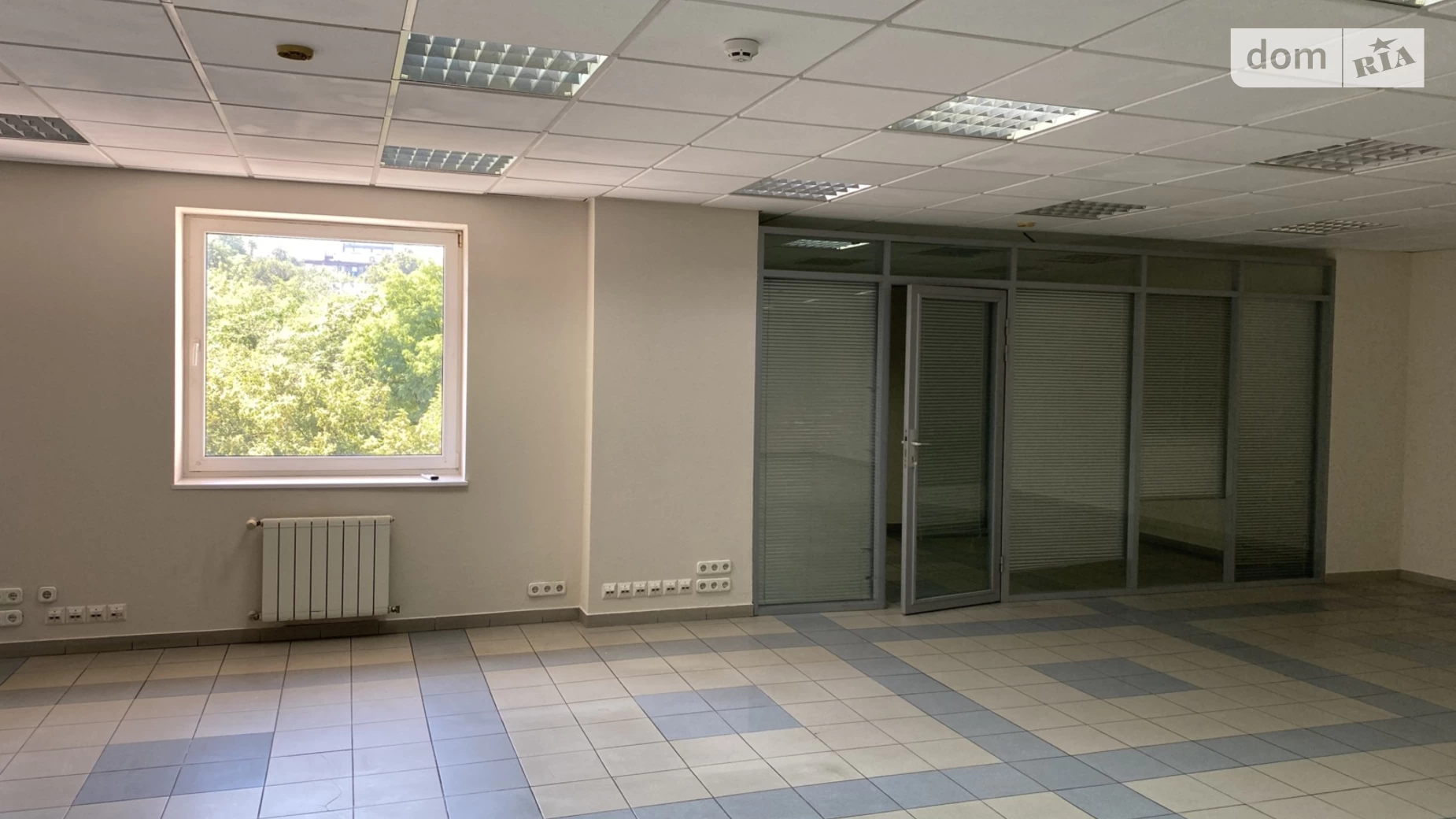 Сдается в аренду офис 142.9 кв. м в бизнес-центре, цена: 42870 грн - фото 5