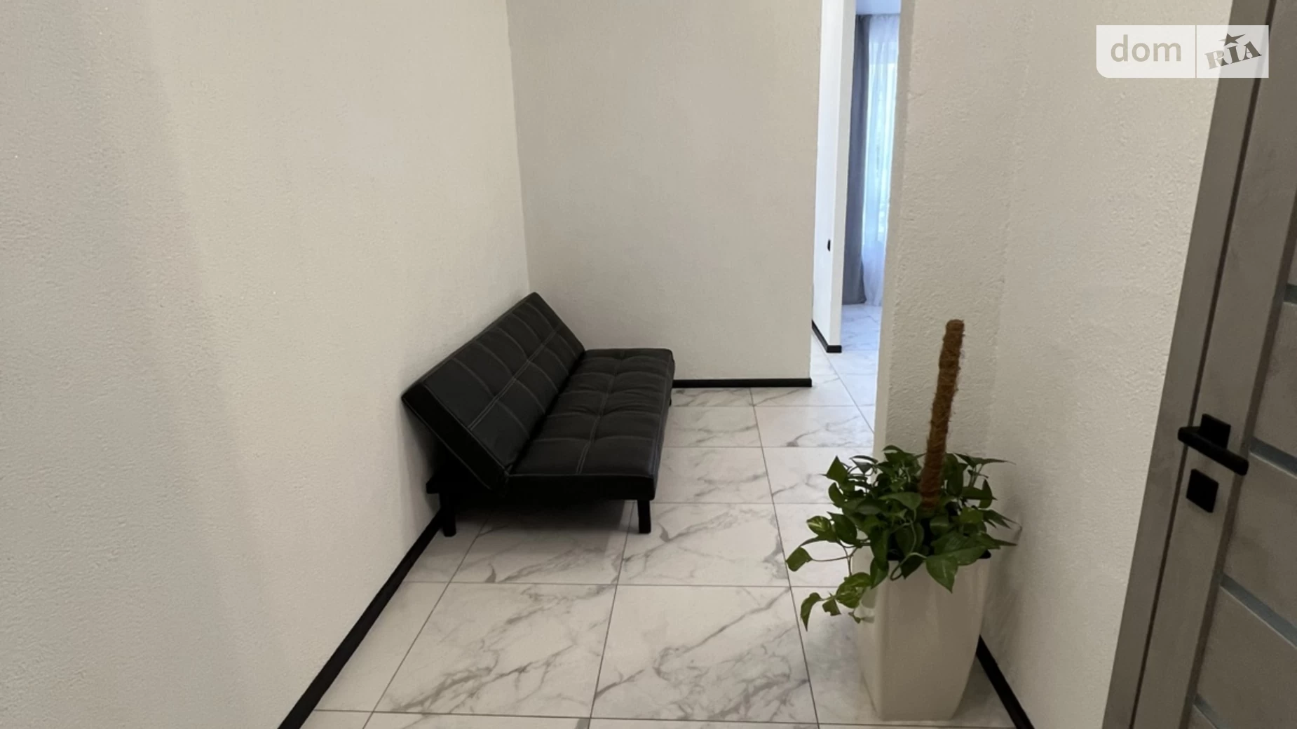 Продается 1-комнатная квартира 28 кв. м в Ирпене, ул. Соборная(ІІІ Интернационала), 22 - фото 3