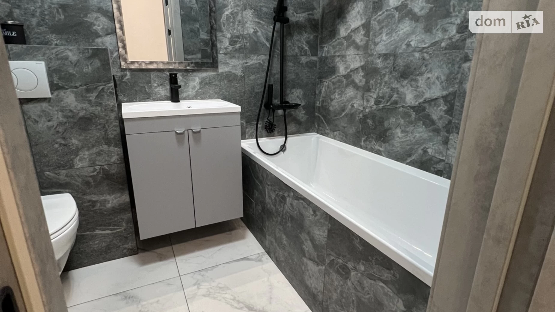 Продается 1-комнатная квартира 28 кв. м в Ирпене, ул. Соборная(ІІІ Интернационала), 22 - фото 2