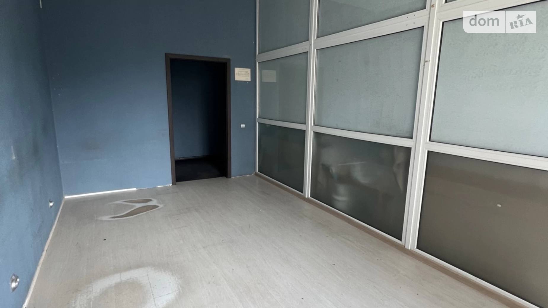Сдается в аренду офис 17 кв. м в бизнес-центре, цена: 2040 грн - фото 4