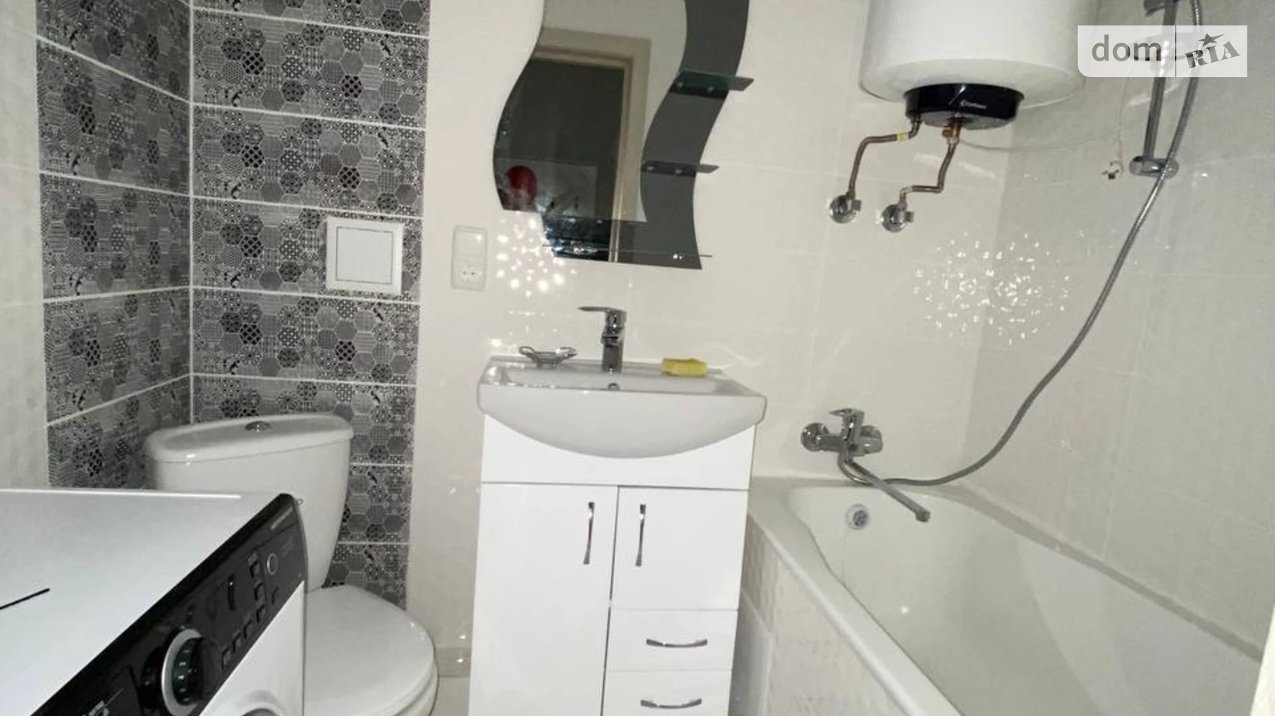 Продается 1-комнатная квартира 34.3 кв. м в Ирпене, ул. Белокур(Курская), 5Г - фото 2