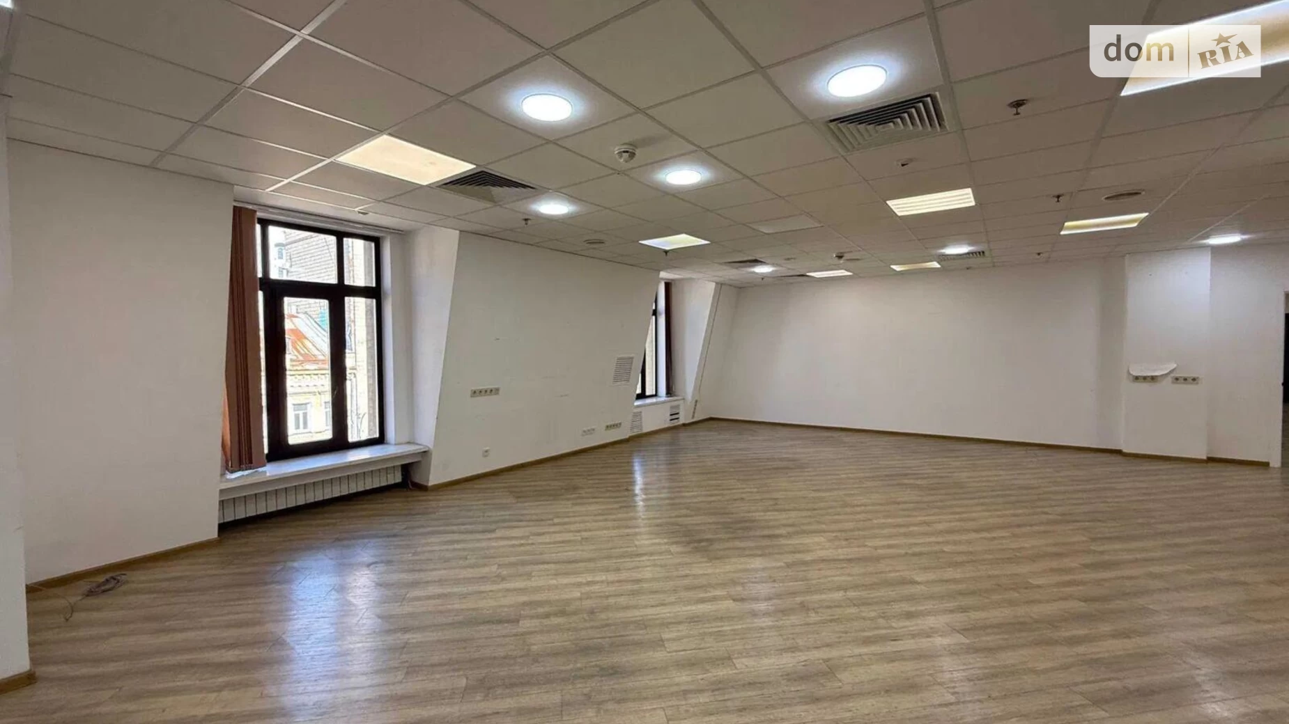 Сдается в аренду офис 644 кв. м в бизнес-центре, цена: 11000 $ - фото 5