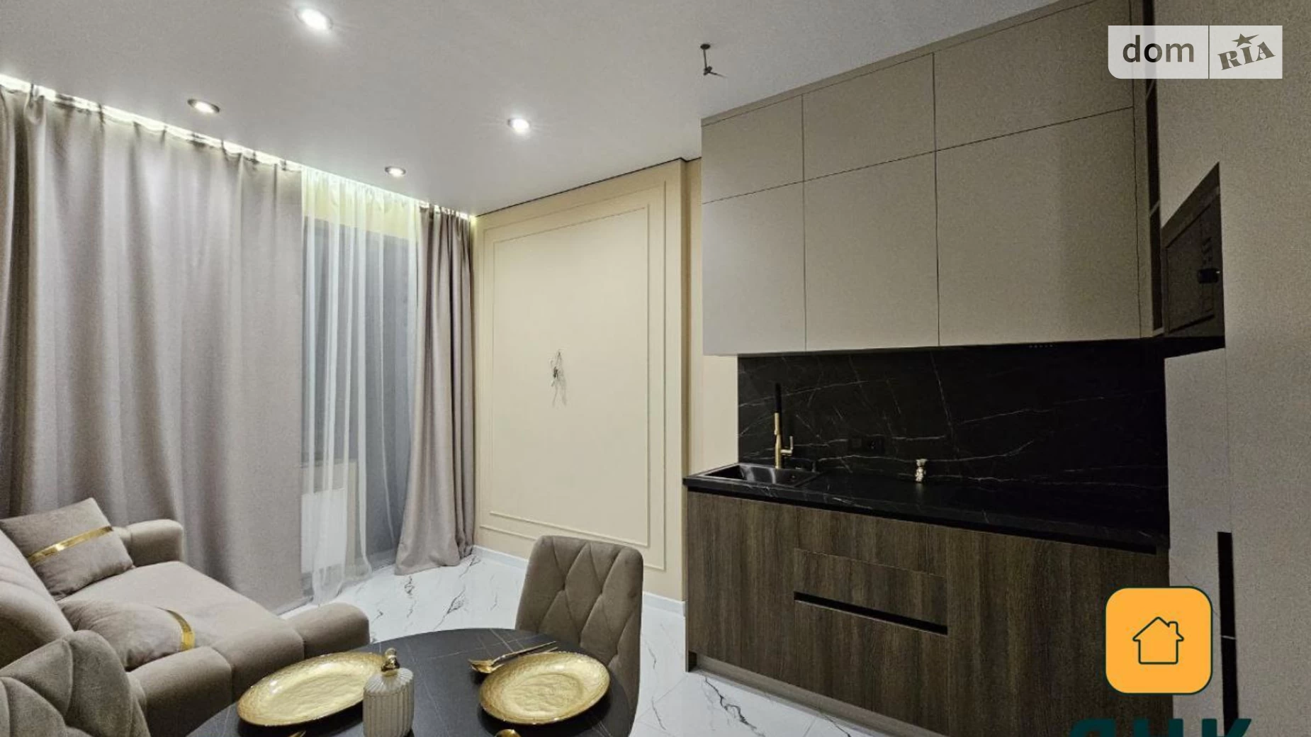 Продается 1-комнатная квартира 41 кв. м в Одессе, ул. Генуэзская, 1/1 - фото 2