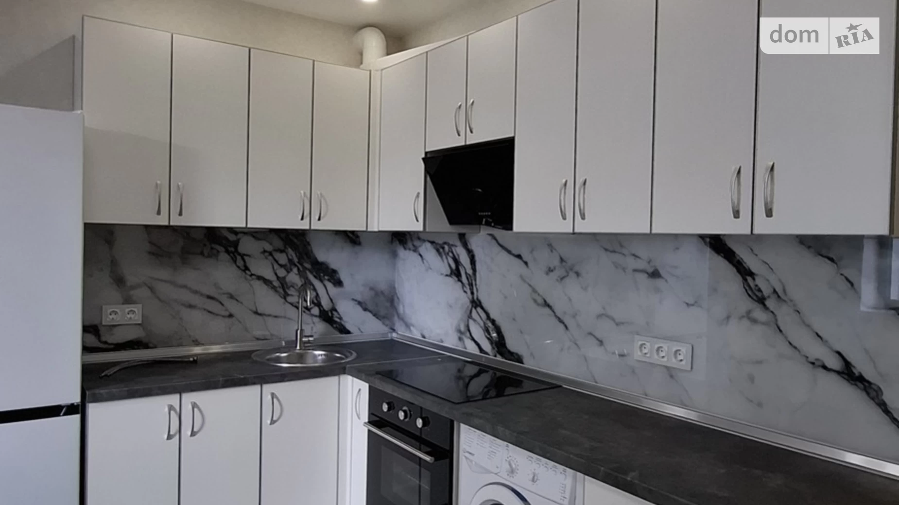 Продается 1-комнатная квартира 47 кв. м в Харькове, ул. Рогатинская Левада, 14 - фото 2