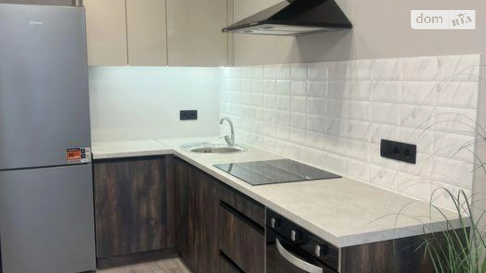 Продается 1-комнатная квартира 44 кв. м в Киеве, ул. Александра Олеся, 5А - фото 2