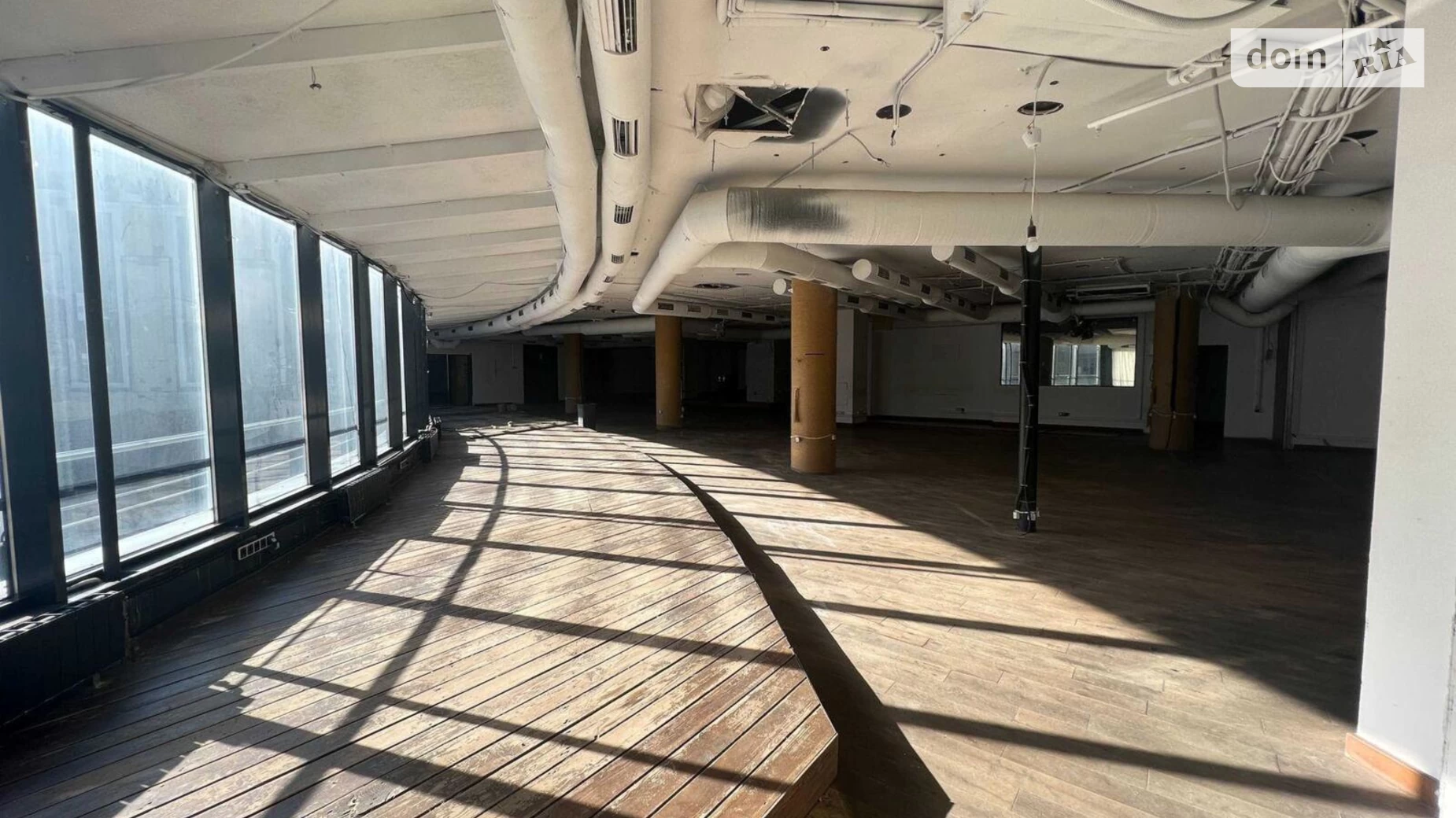 Сдается в аренду офис 1347 кв. м в бизнес-центре, цена: 20205 $ - фото 4