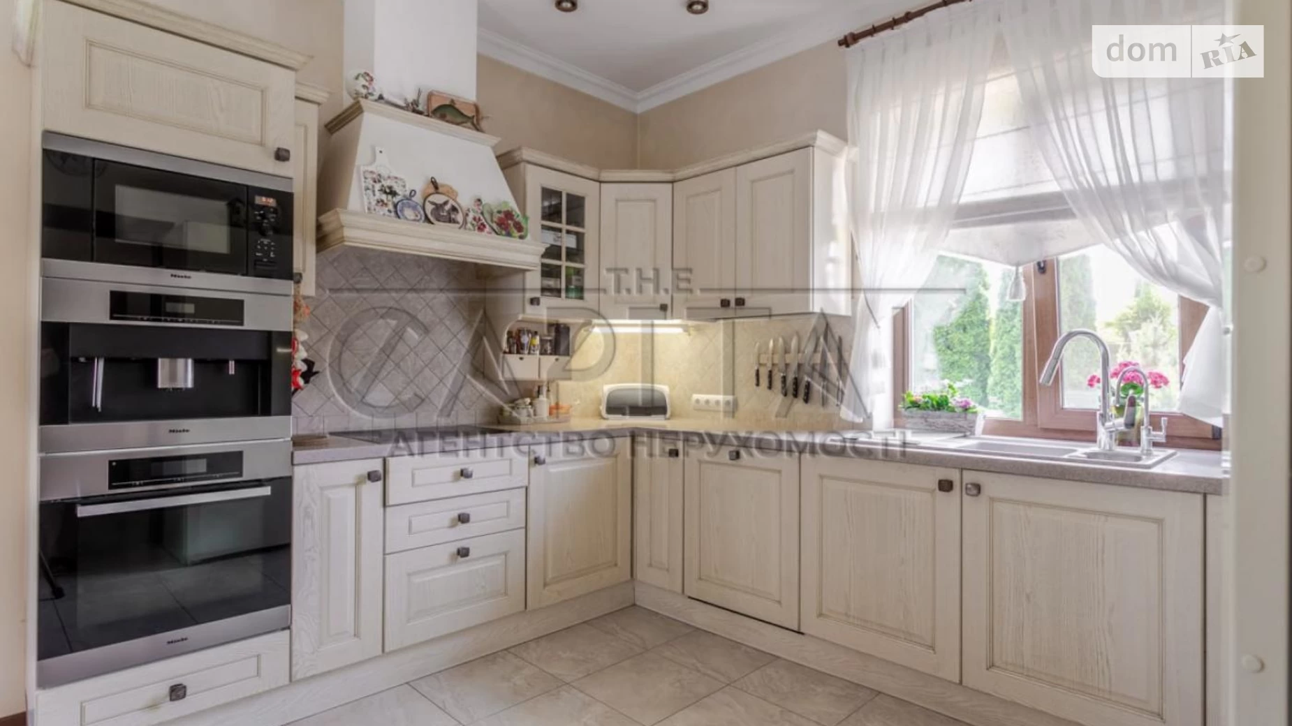 Продается дом на 2 этажа 205 кв. м с беседкой, цена: 250000 $ - фото 4