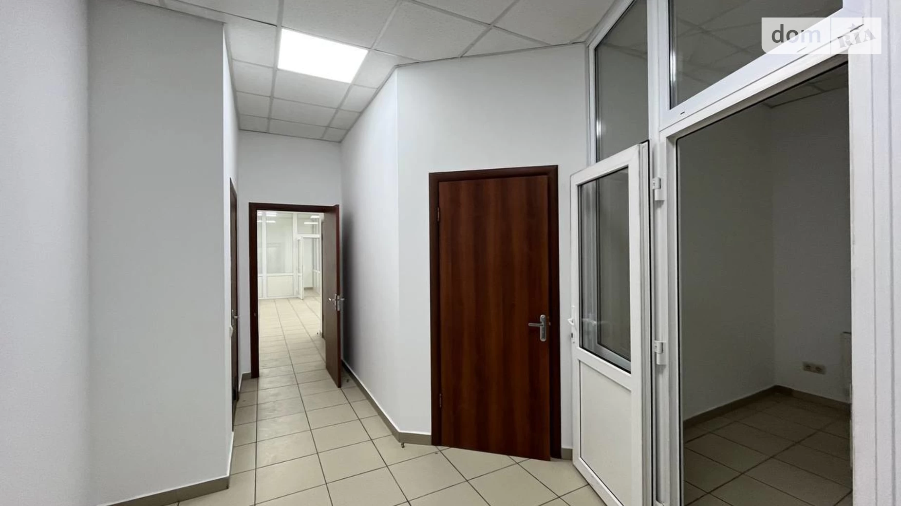 Сдается в аренду офис 110 кв. м в бизнес-центре, цена: 33000 грн - фото 2