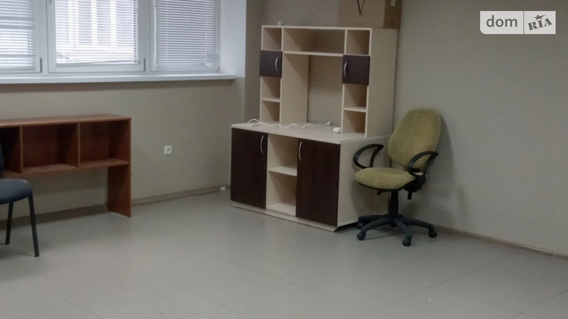Сдается в аренду офис 64 кв. м в бизнес-центре, цена: 12000 грн - фото 3