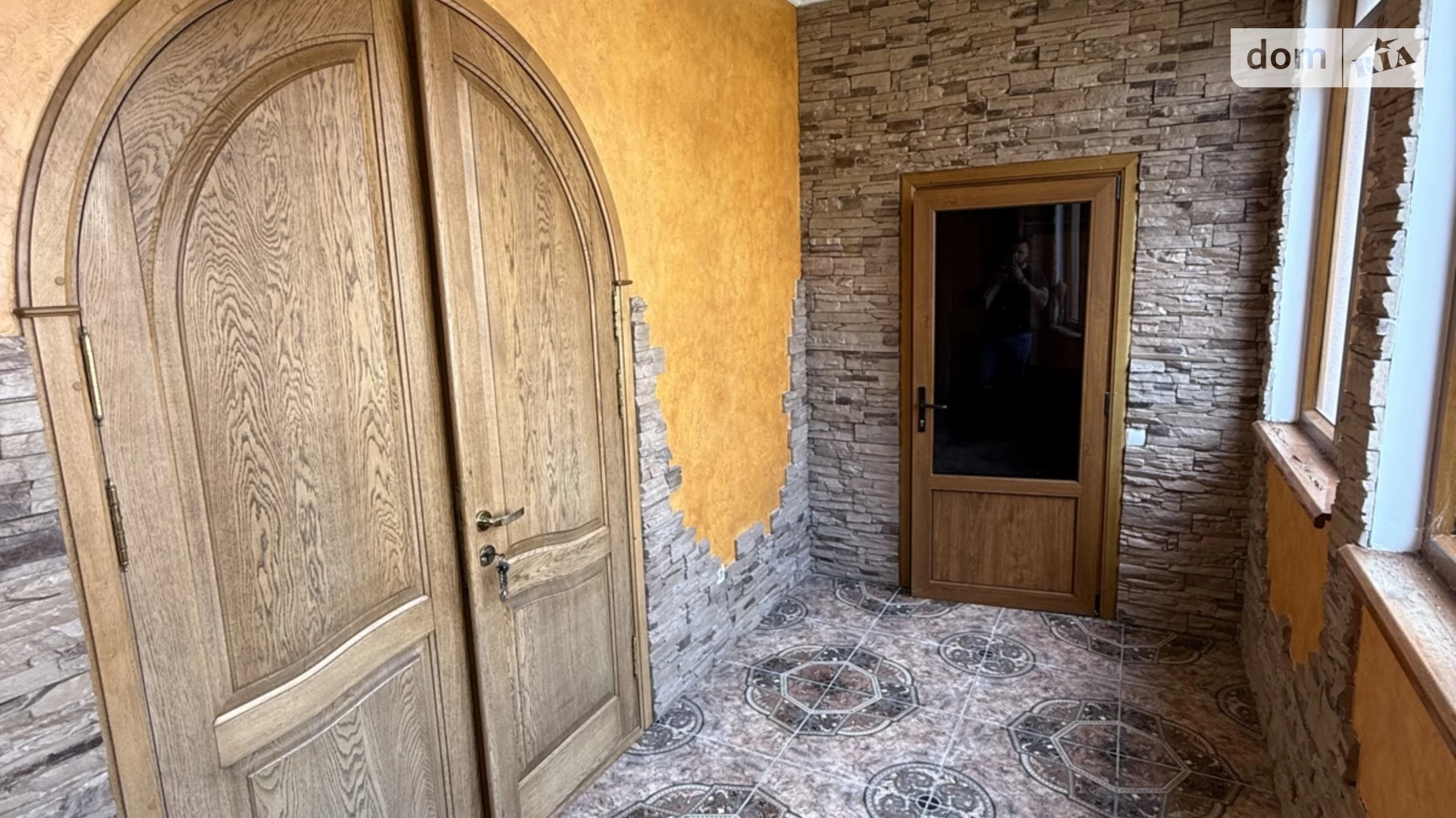 Продается дом на 2 этажа 320 кв. м с балконом, цена: 270000 $ - фото 5