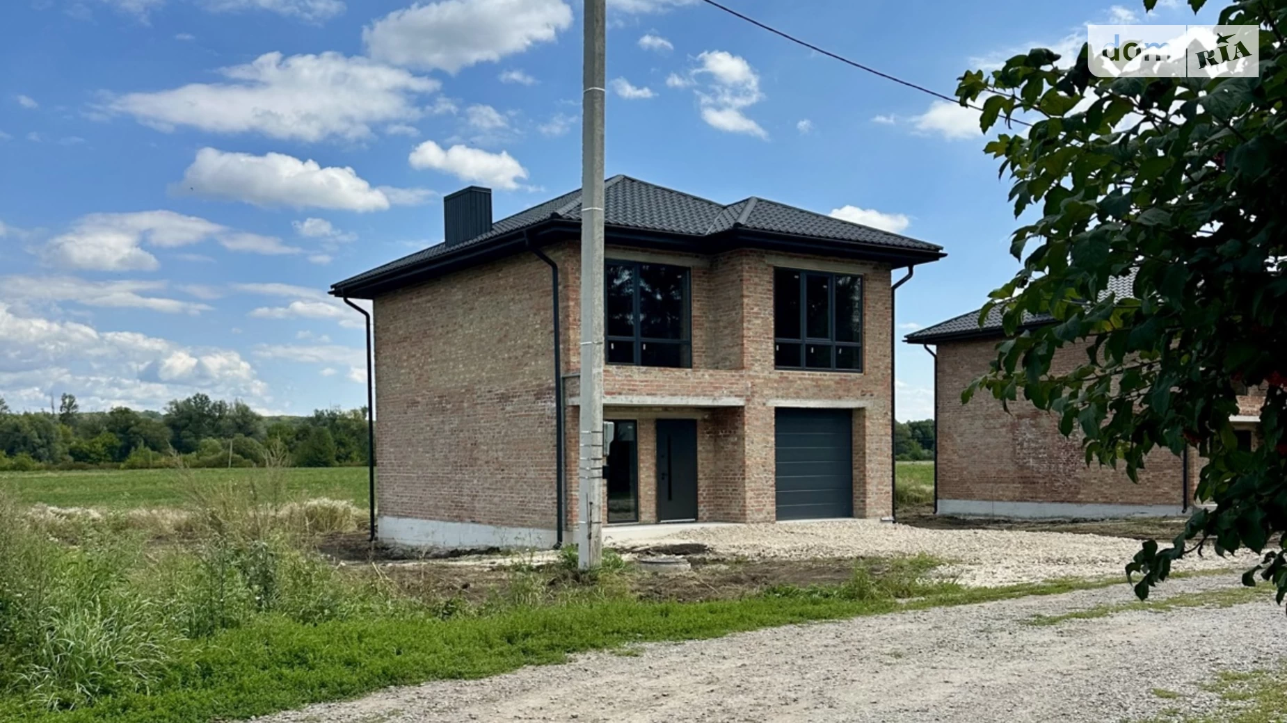 Продается дом на 2 этажа 120 кв. м с подвалом, цена: 65000 $ - фото 2