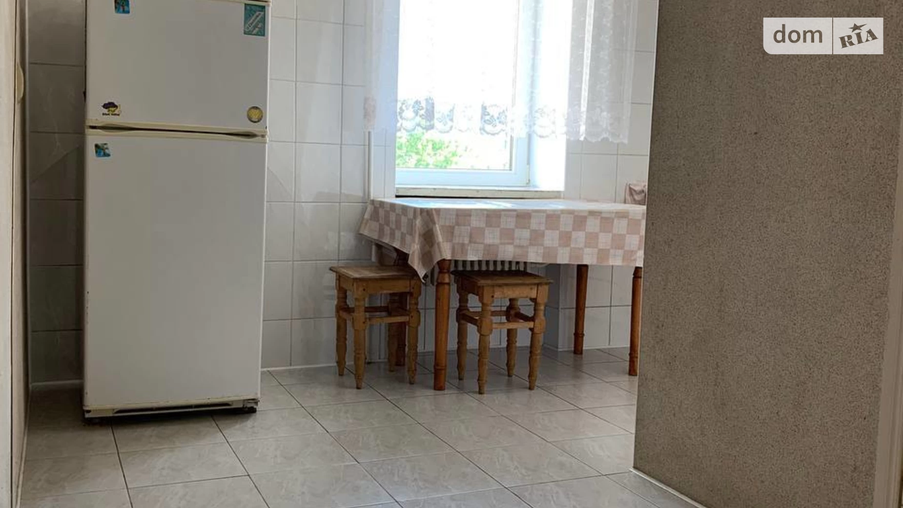 1-комнатная квартира 37 кв. м в Тернополе, ул. Золотогорская - фото 2