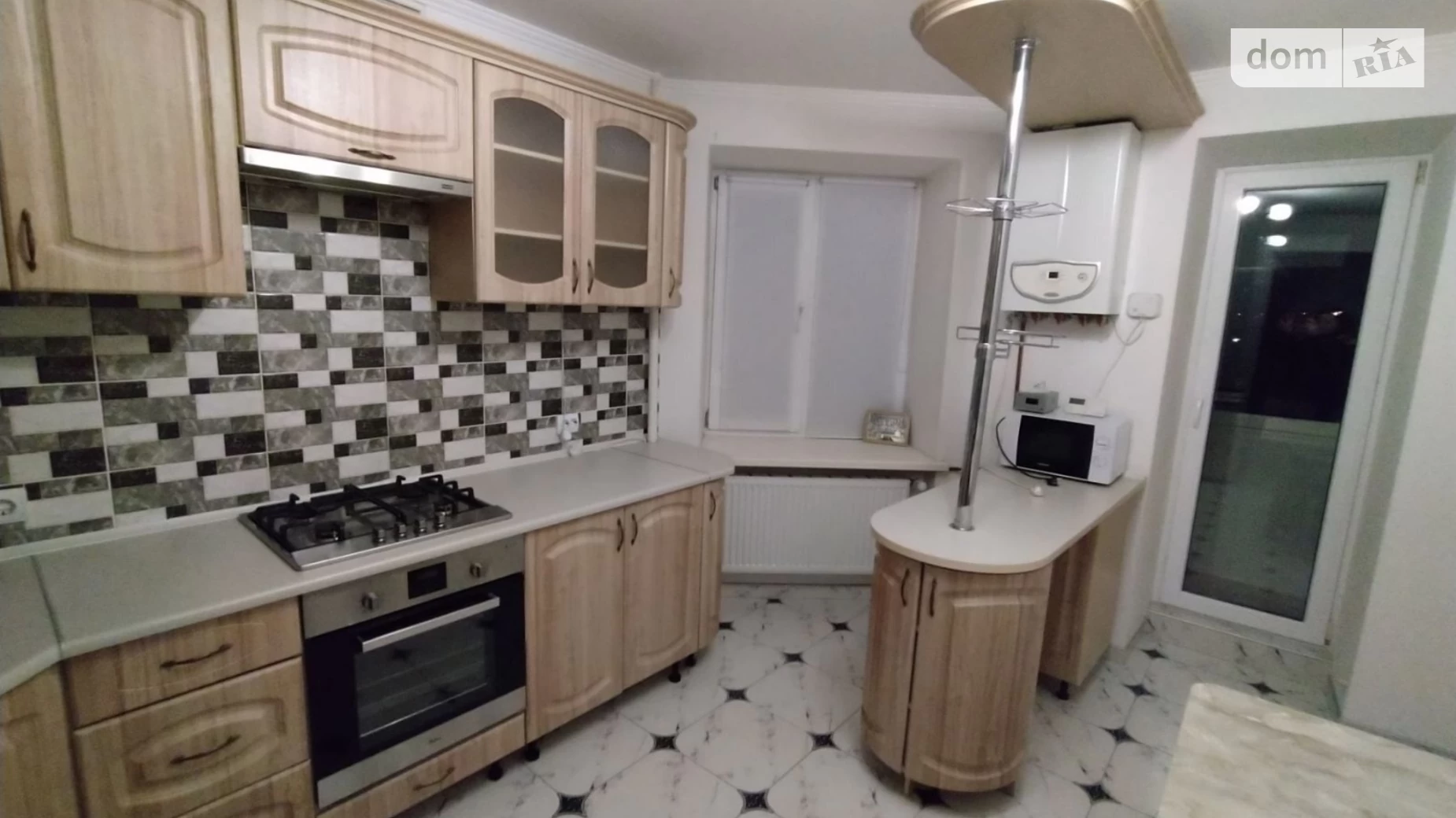 3-комнатная квартира 88.8 кв. м в Тернополе, просп. Злуки, 8 - фото 3