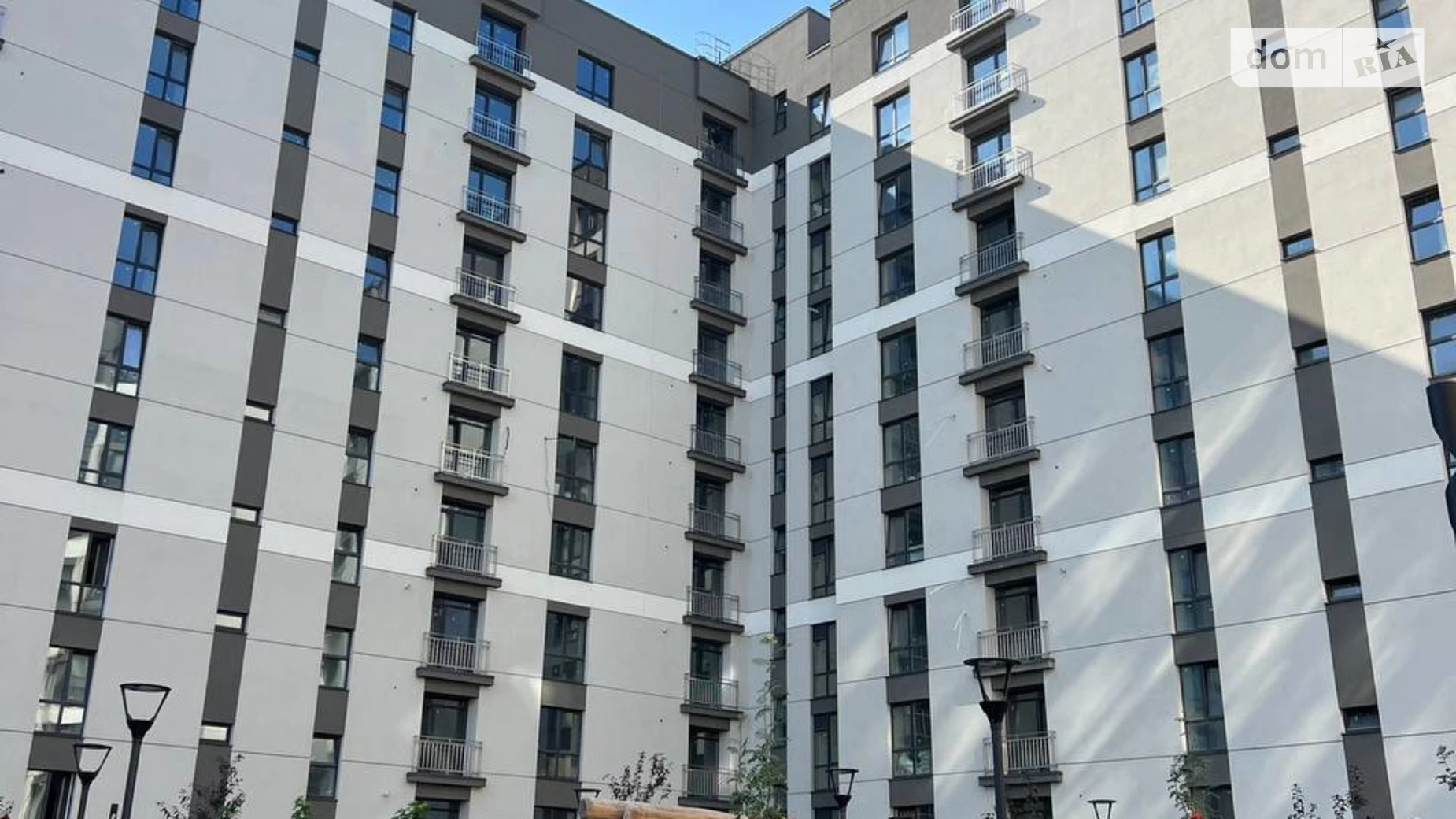 Продается 2-комнатная квартира 64.5 кв. м в Криховцах, ул. Довженко А., 31В - фото 2