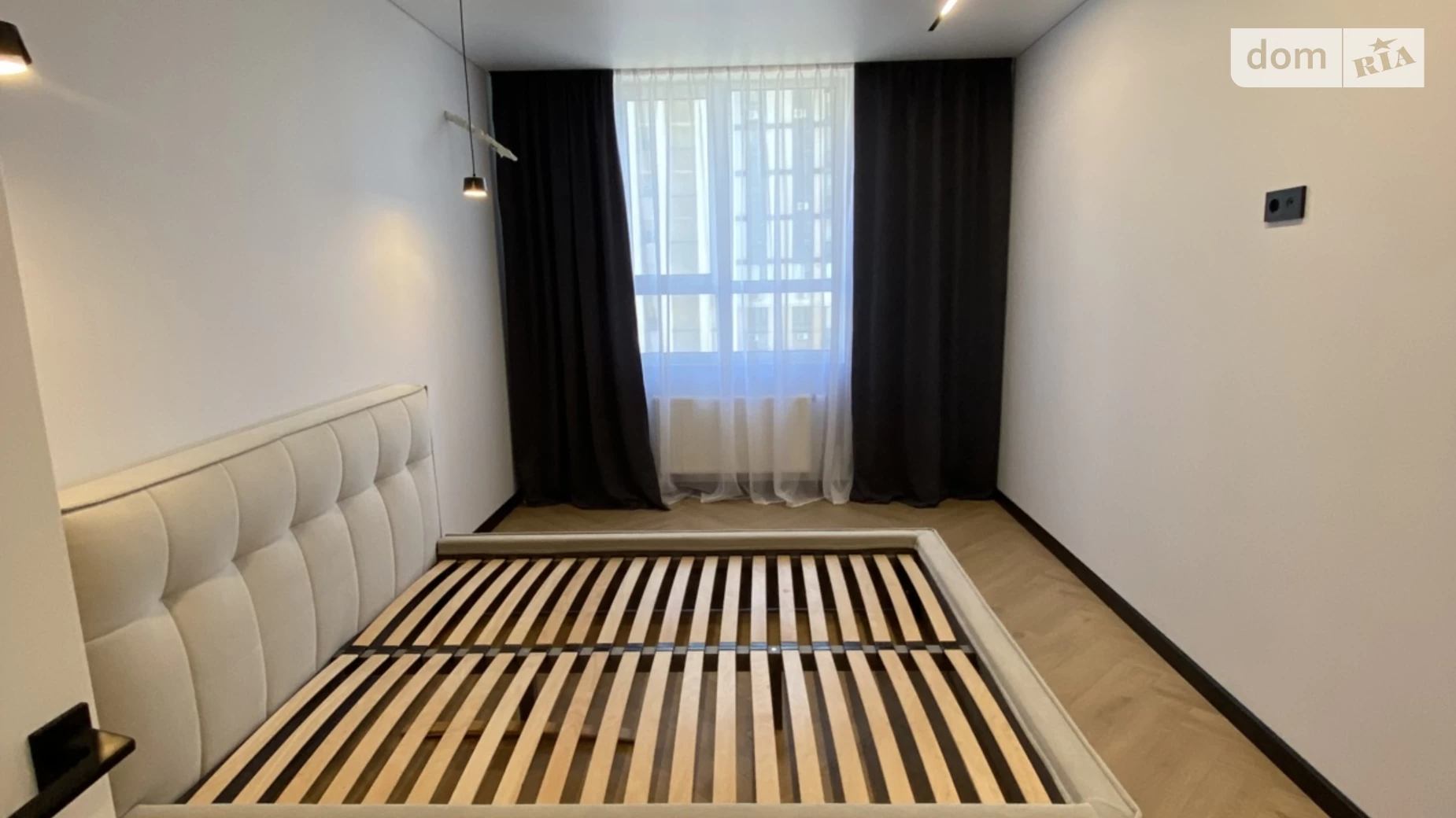 Продается 2-комнатная квартира 60 кв. м в Ирпене, ул. Университетская(Карла Маркса), 3/15 - фото 2