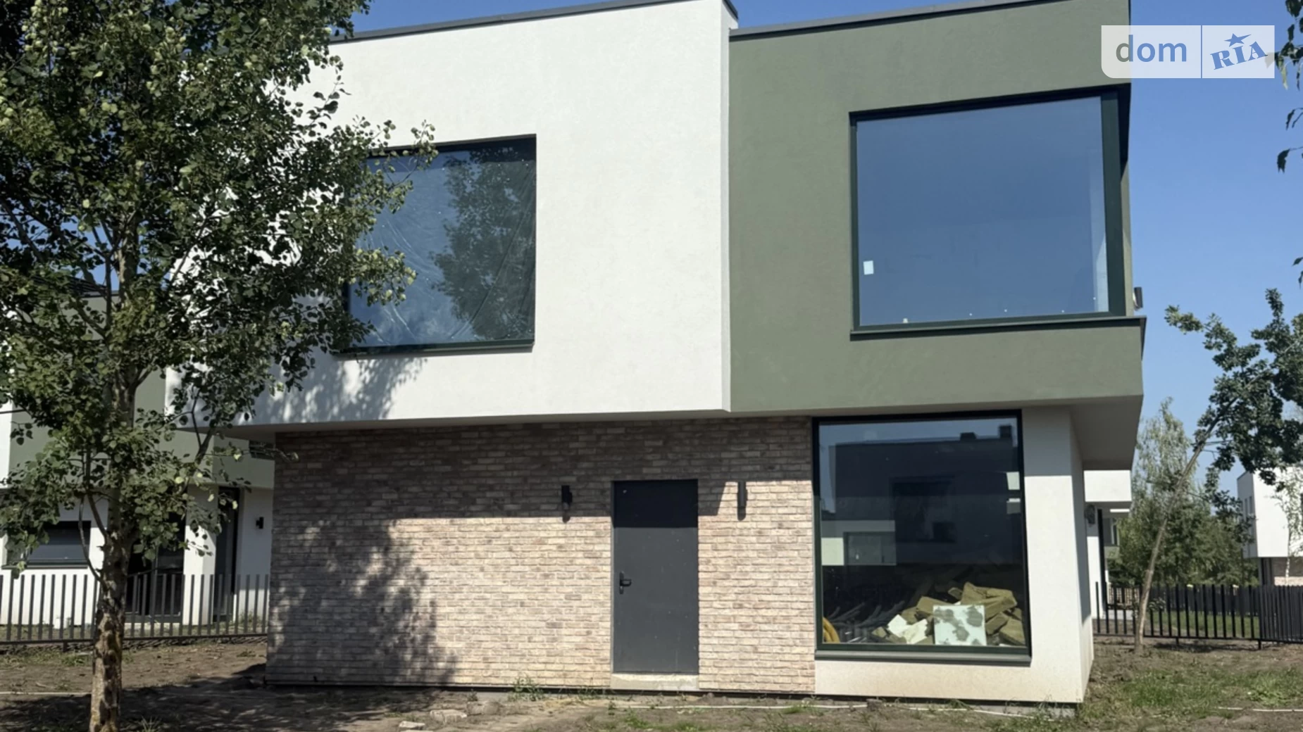 Продается дом на 2 этажа 136 кв. м с камином, цена: 1000 $ - фото 2