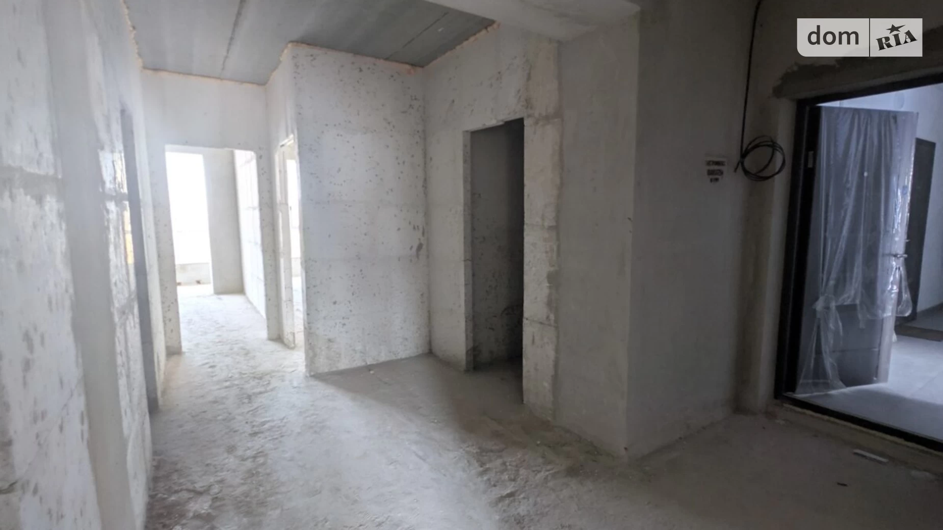 Продается 2-комнатная квартира 76.7 кв. м в Ивано-Франковске, ул. Княгинин, 44 корпус 13 - фото 3