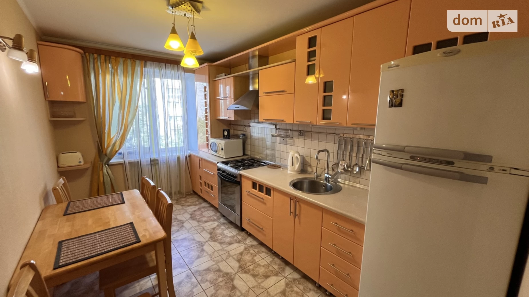 Продается 3-комнатная квартира 67 кв. м в Николаеве, ул. Глеба Бабыча(8-го Марта (Центр)), 14 - фото 2