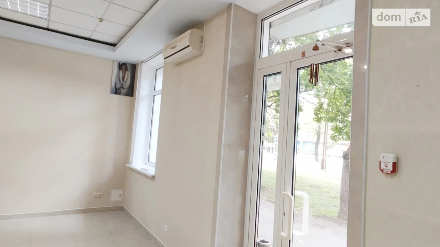 Продается офис 45 кв. м в бизнес-центре, цена: 43000 $ - фото 2