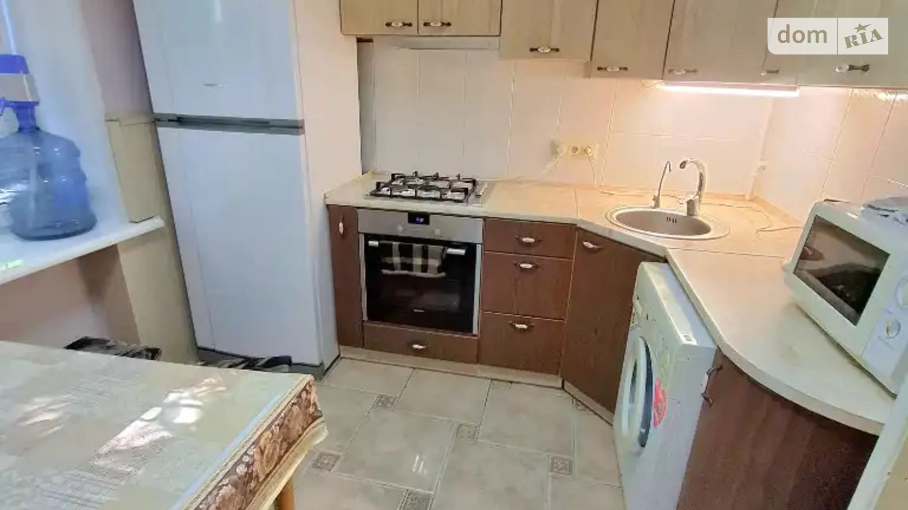 Сдается в аренду 3-комнатная квартира 80 кв. м в Днепре, ул. Глобинская, 1 - фото 2