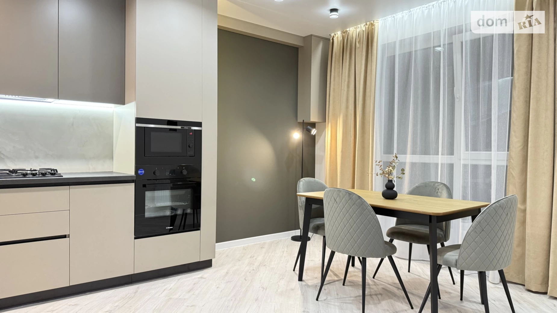 Продается 1-комнатная квартира 42 кв. м в Ровно, ул. Студенческая, 24 - фото 2