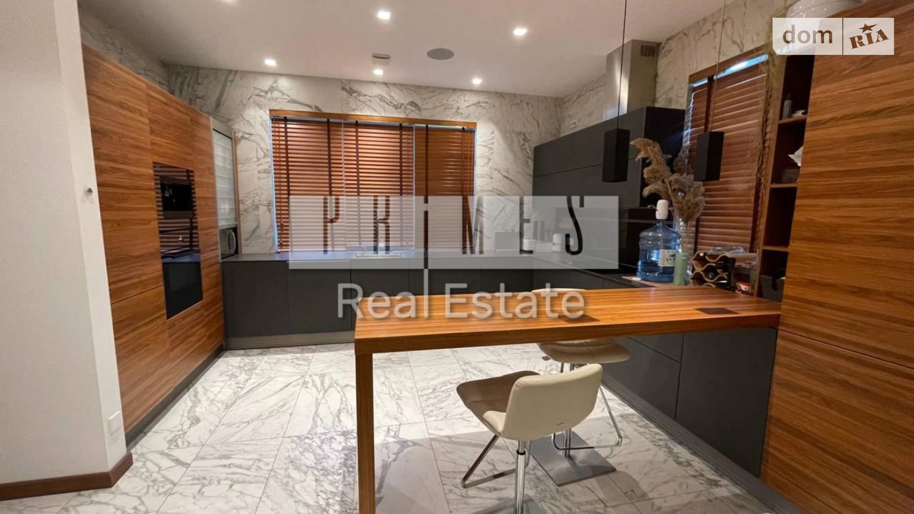 Продается дом на 2 этажа 230 кв. м с беседкой, цена: 850000 $ - фото 4