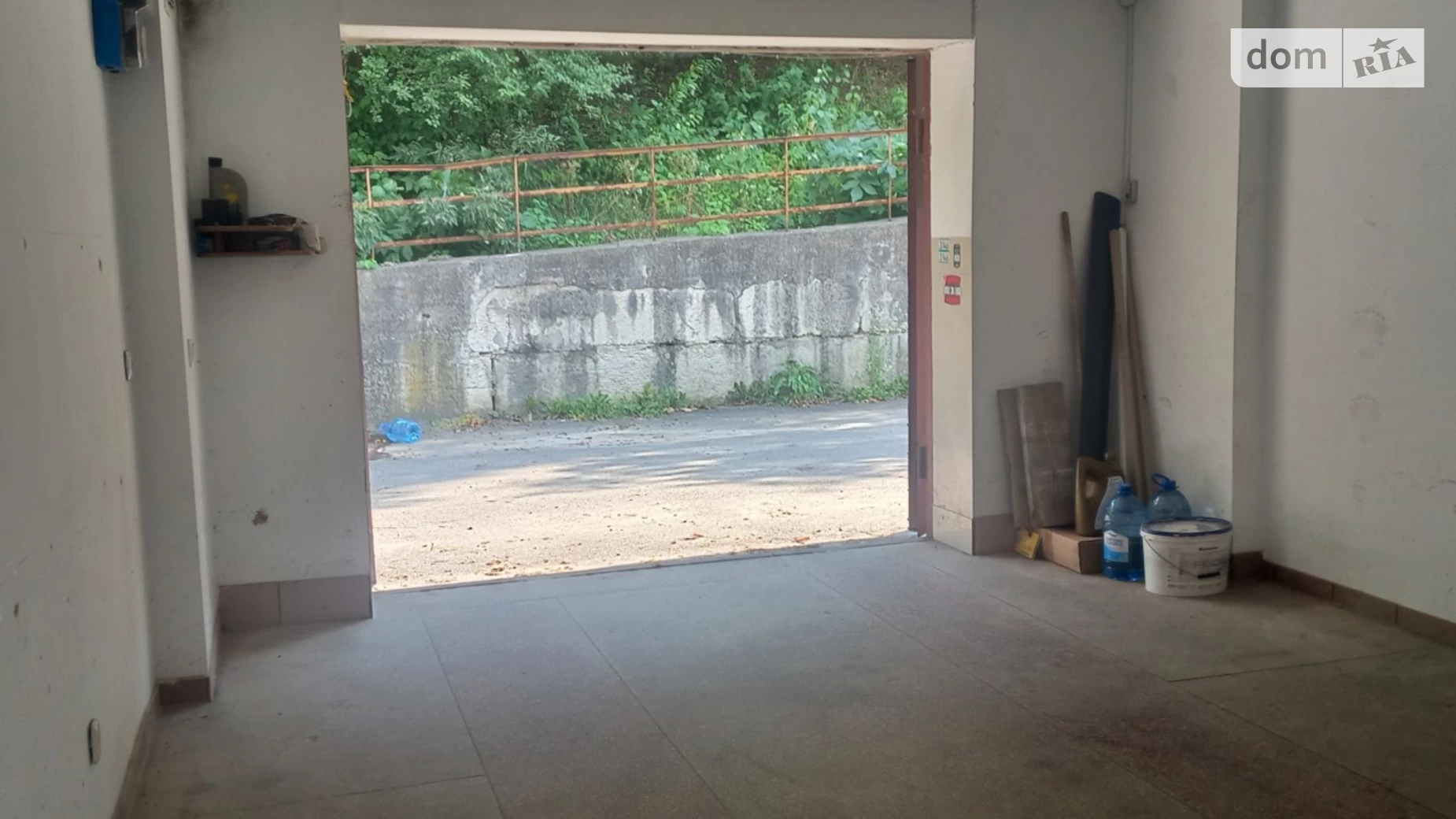Продается отдельно стоящий гараж под легковое авто на 22.1 кв. м, цена: 16900 $ - фото 4