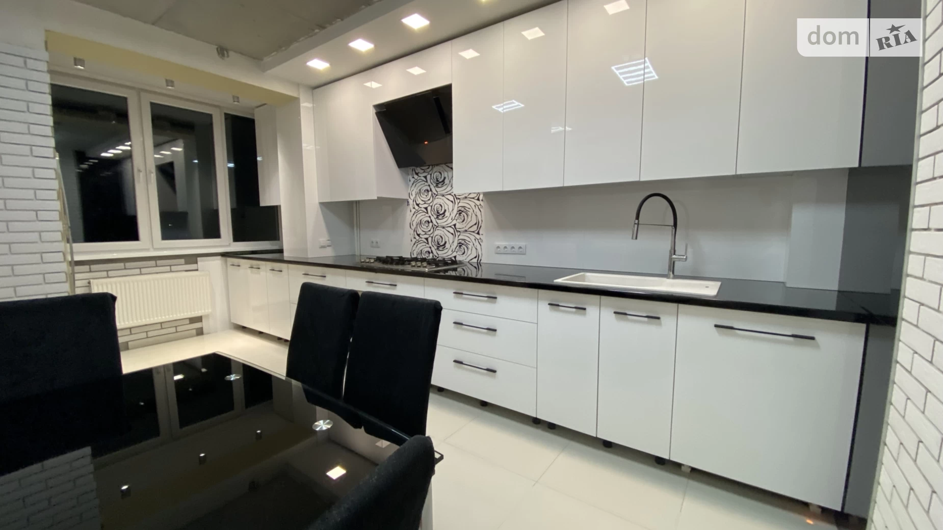 Продається 3-кімнатна квартира 202 кв. м у Львові, просп. Червоної Калини - фото 3