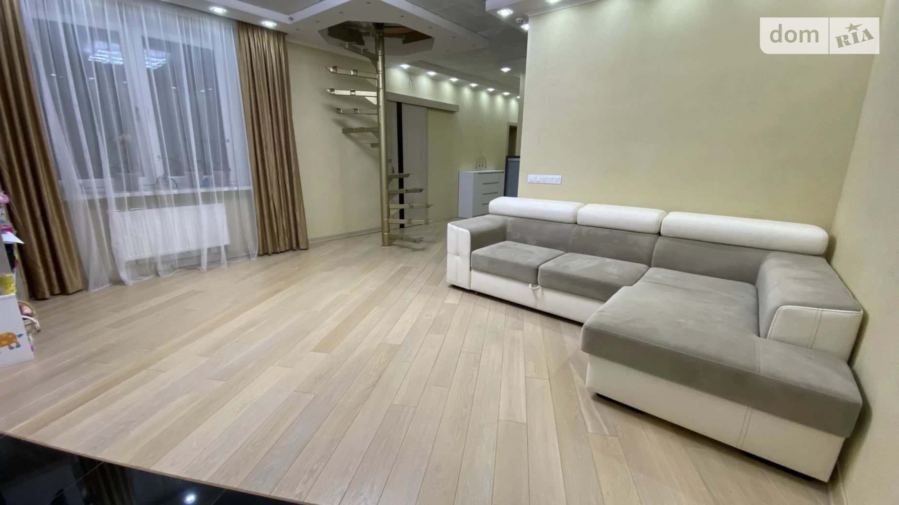 Продається 3-кімнатна квартира 202 кв. м у Львові, просп. Червоної Калини - фото 5