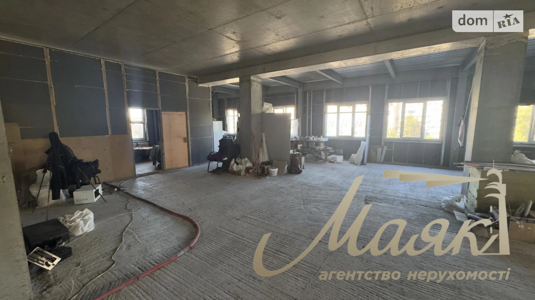 Сдается в аренду офис 560 кв. м в бизнес-центре, цена: 6160 $ - фото 5