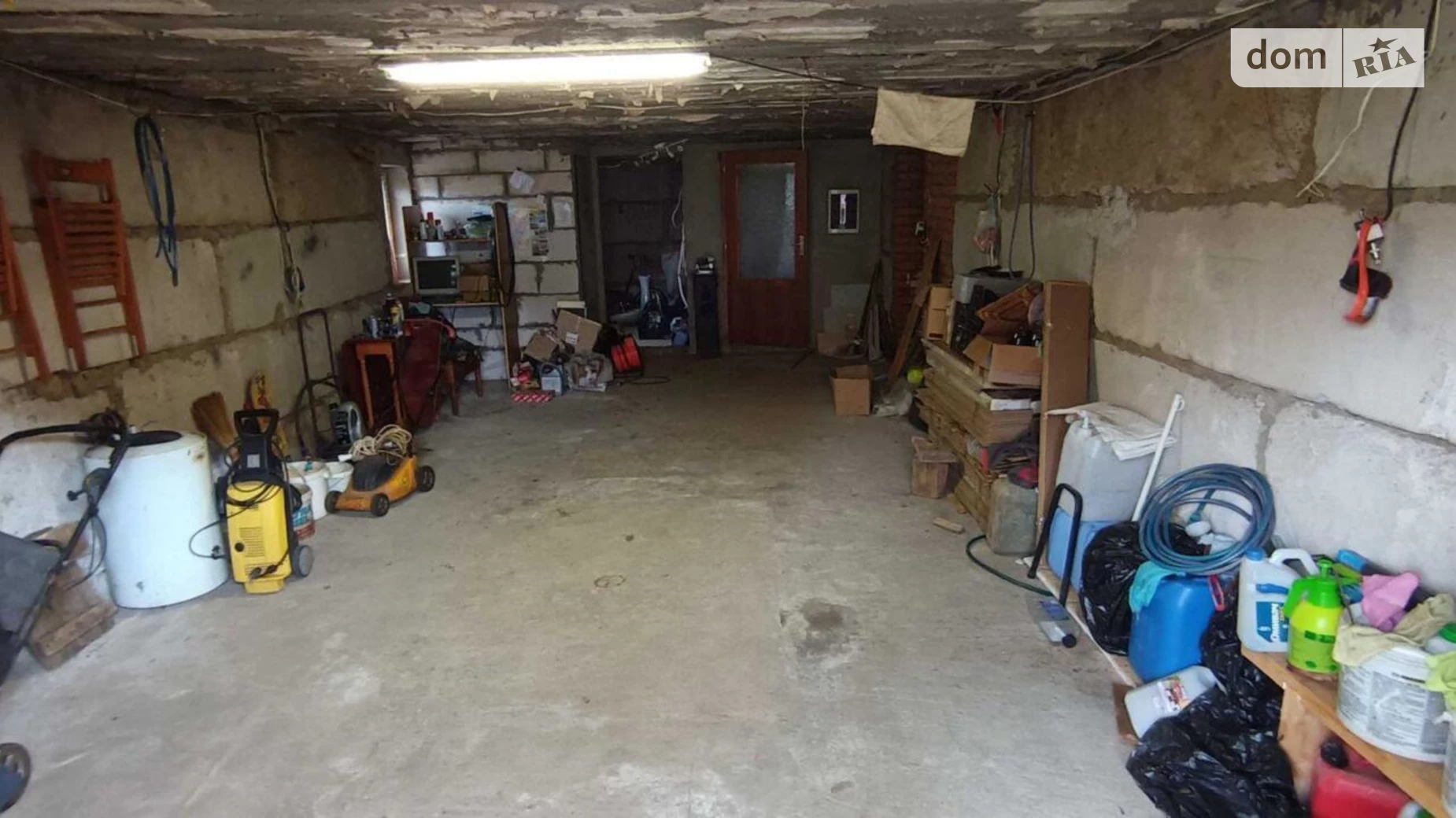Продается дом на 3 этажа 300 кв. м с участком, цена: 42000 $ - фото 5