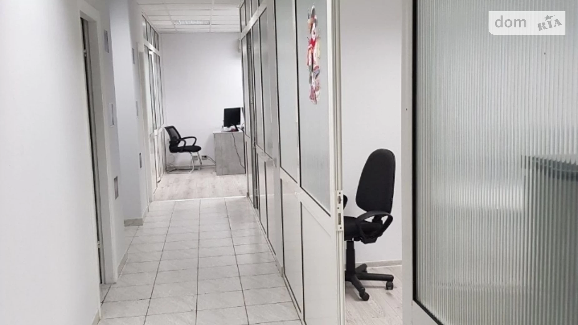 Сдается в аренду офис 87 кв. м в бизнес-центре, цена: 15000 грн - фото 2