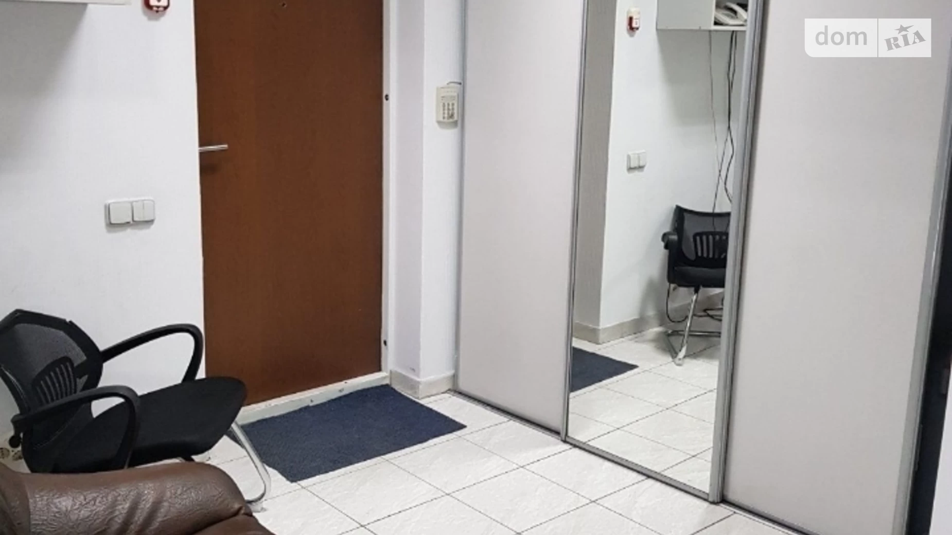 Сдается в аренду офис 87 кв. м в бизнес-центре, цена: 15000 грн - фото 3