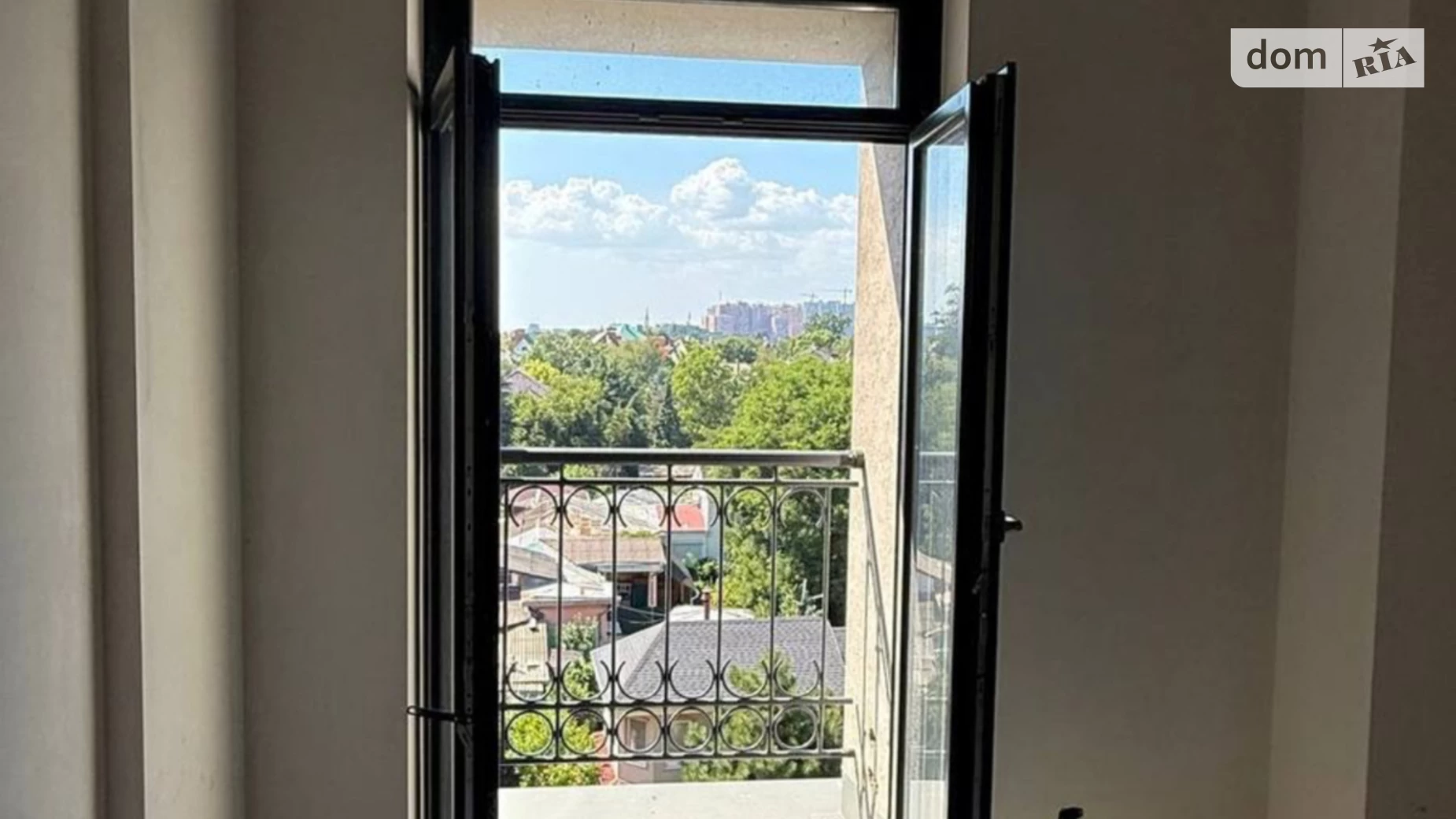 Продається 2-кімнатна квартира 96 кв. м у Одесі, Фонтанська дор., 62К - фото 2