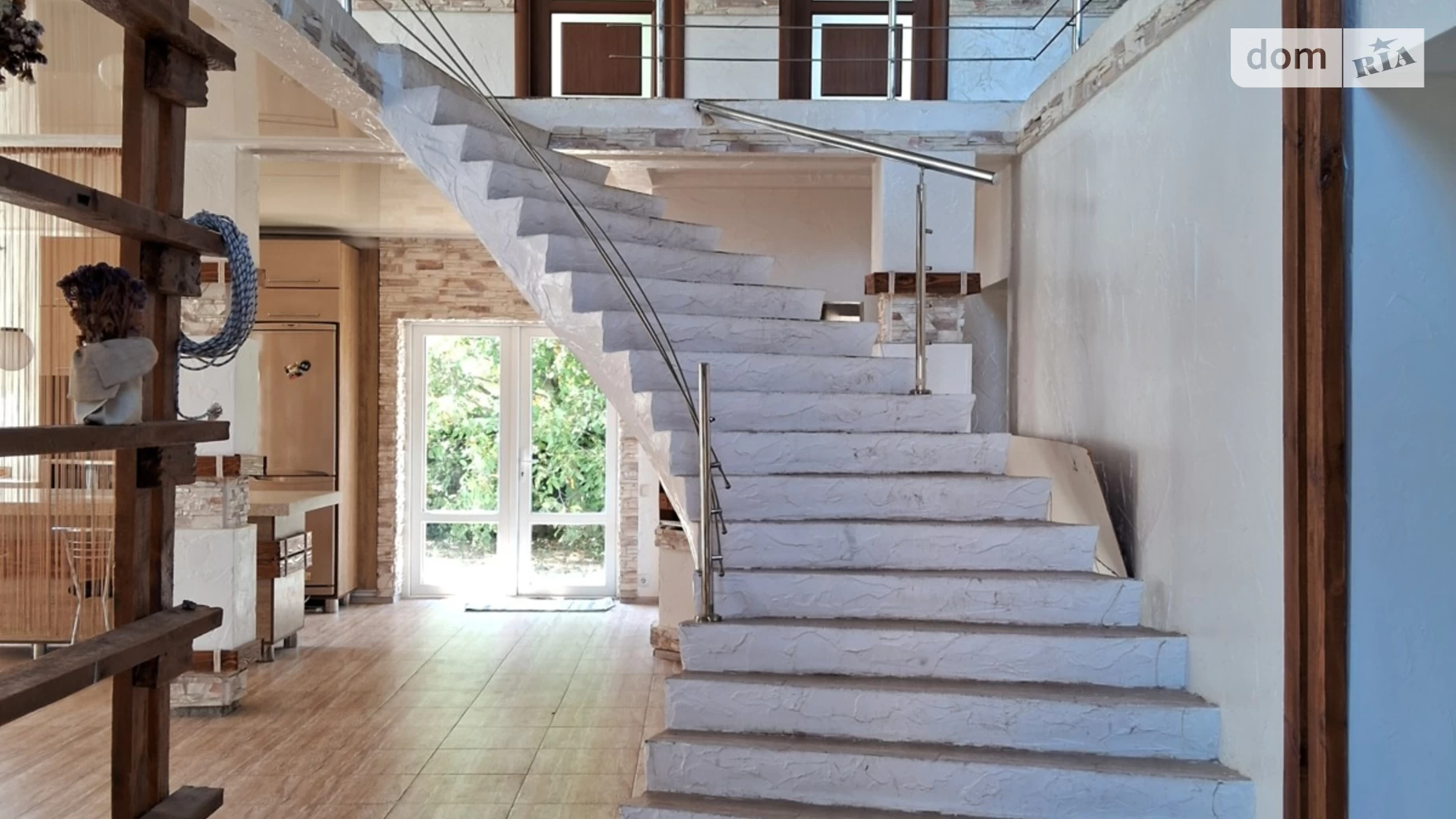 Продается дом на 2 этажа 210 кв. м с камином, цена: 145000 $ - фото 5