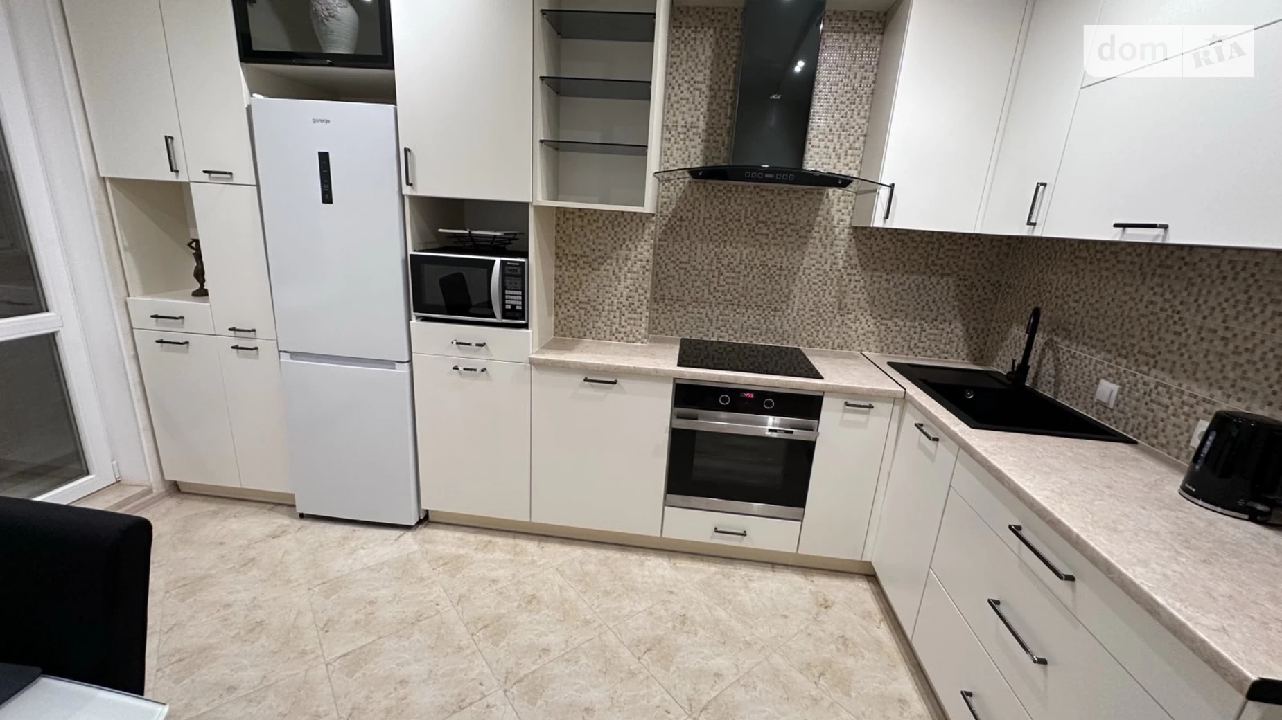 Сдается в аренду 1-комнатная квартира 55 кв. м в Одессе, ул. Владислава Бувалкина(Генерала Бочарова), 44А - фото 2