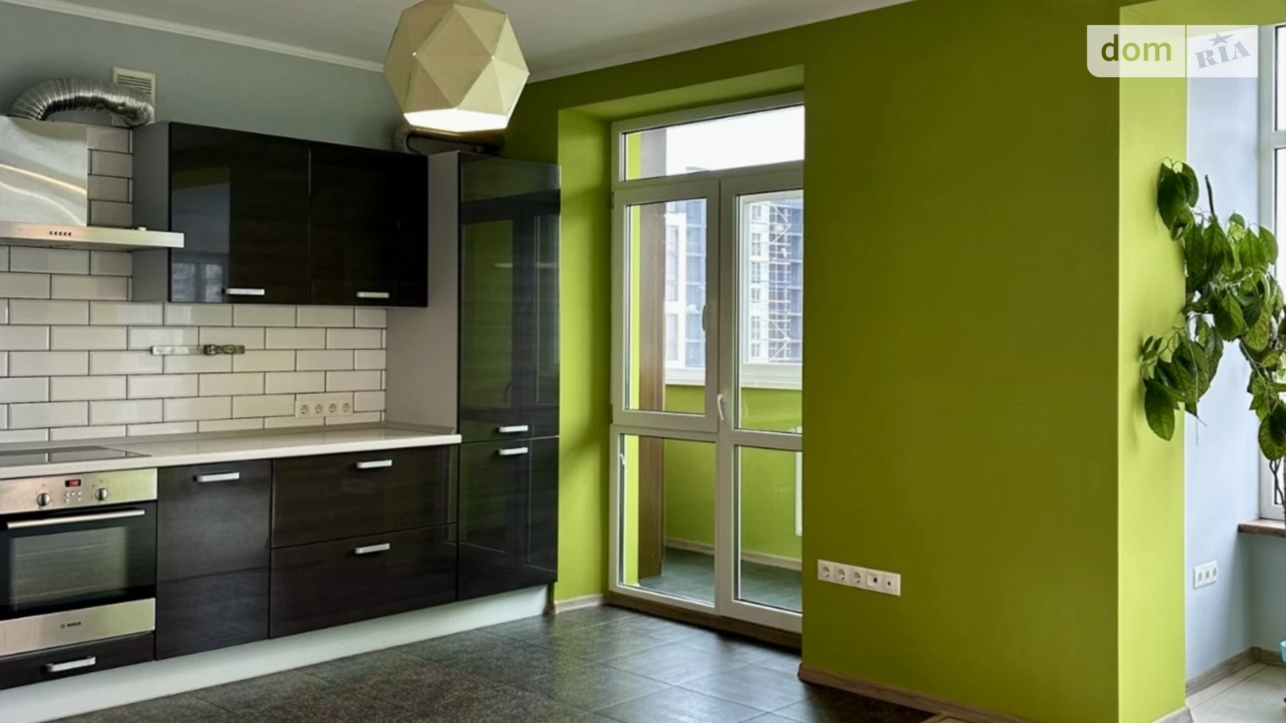 Продается 2-комнатная квартира 61 кв. м в, цена: 76600 $ - фото 2