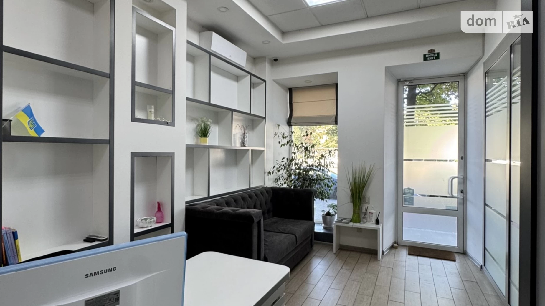 Сдается в аренду офис 57 кв. м в бизнес-центре, цена: 1200 $ - фото 5