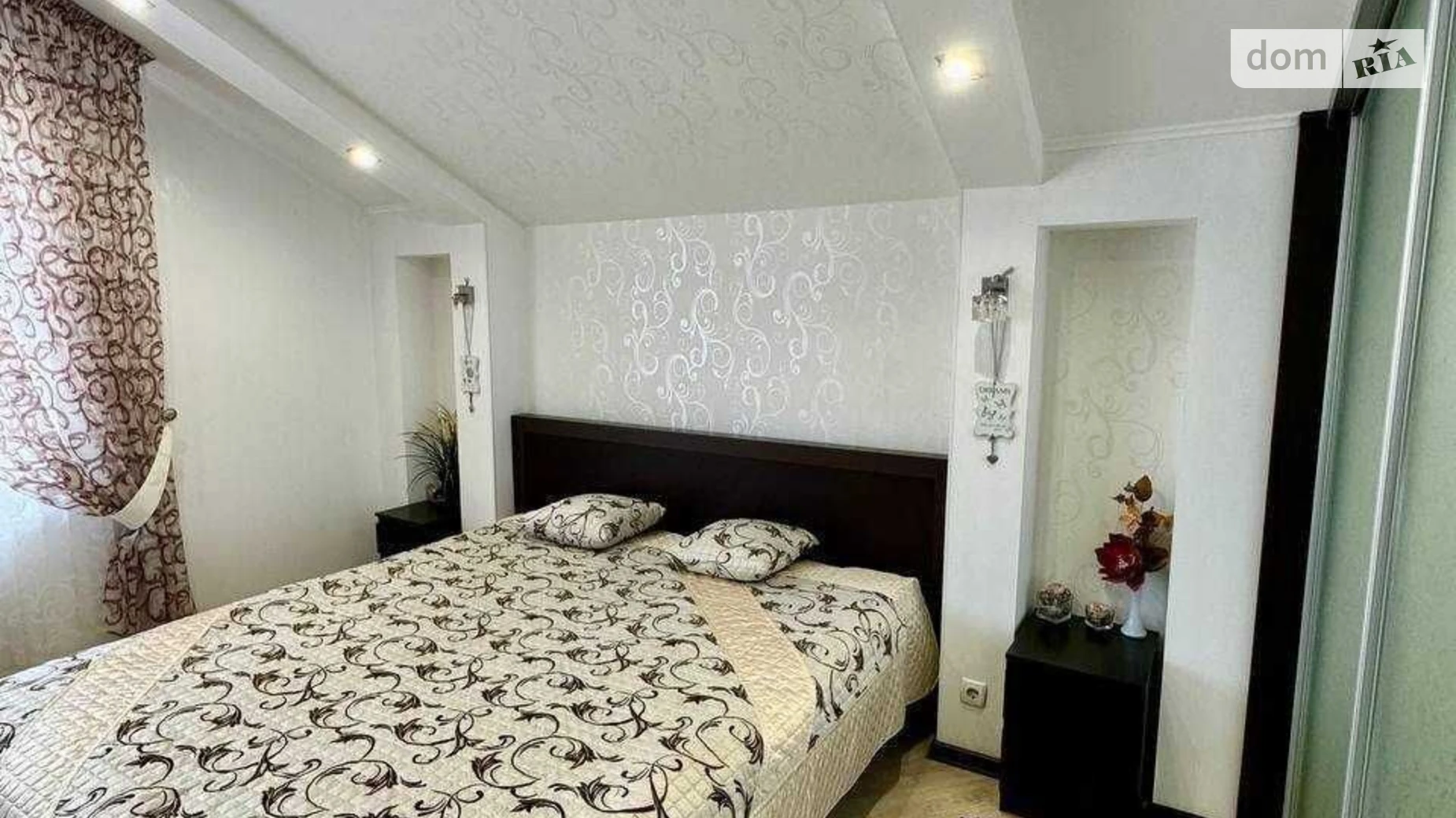 Сдается в аренду дом на 2 этажа 125 кв. м с камином, цена: 1199 $ - фото 3