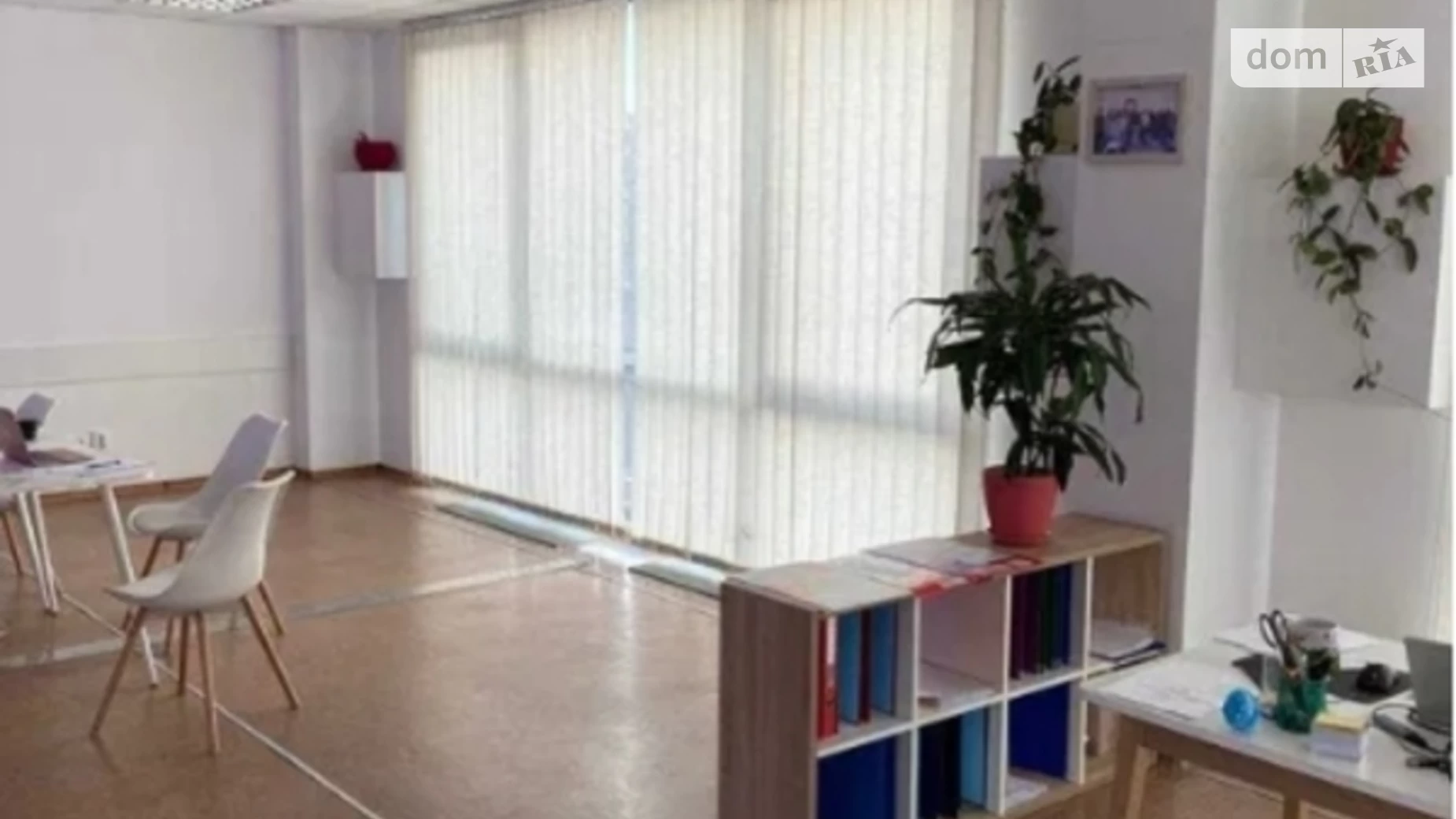 Продается офис 147.5 кв. м в бизнес-центре, цена: 180000 $ - фото 2