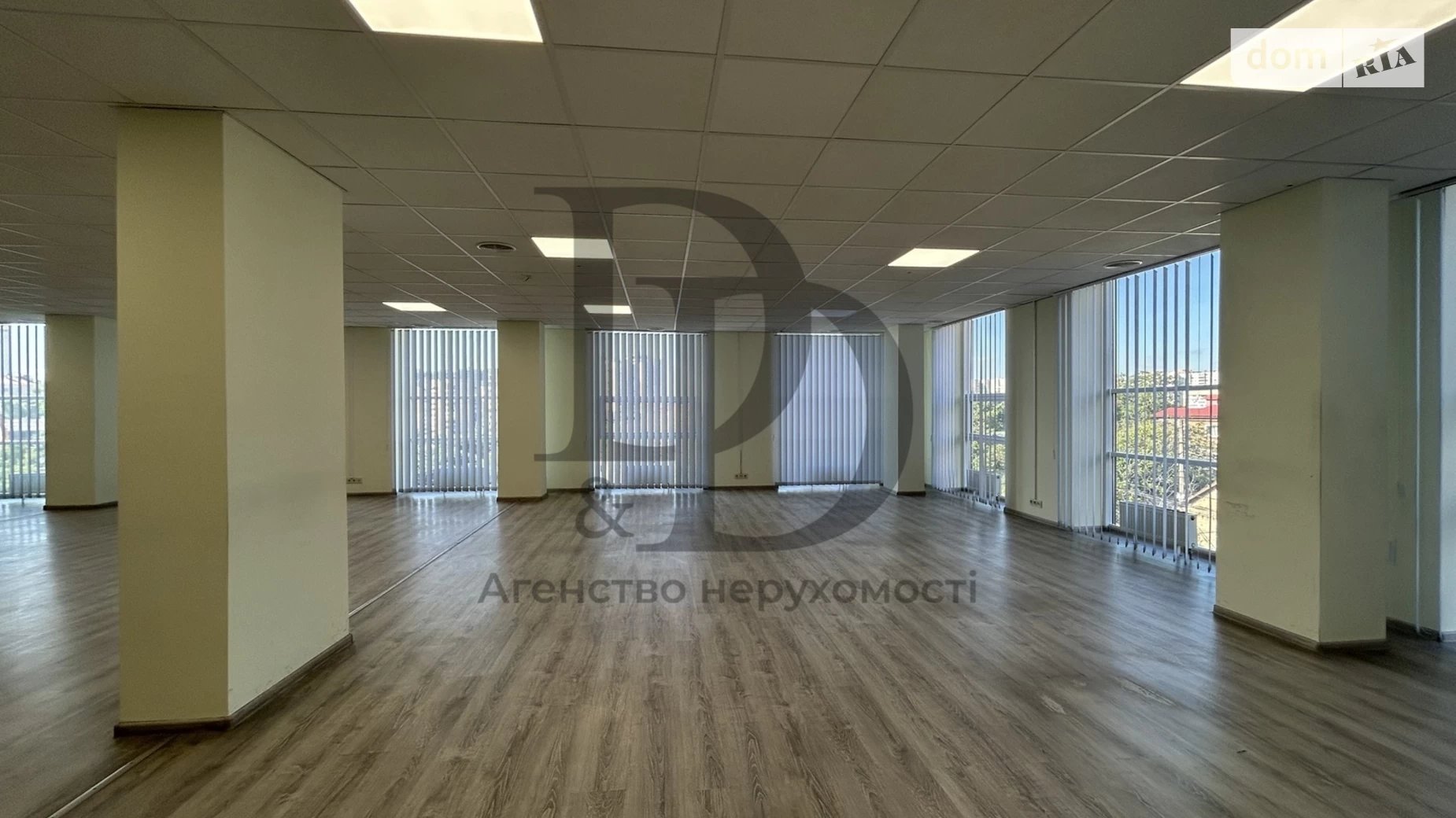 Сдается в аренду офис 285 кв. м в бизнес-центре, цена: 5400 $ - фото 3